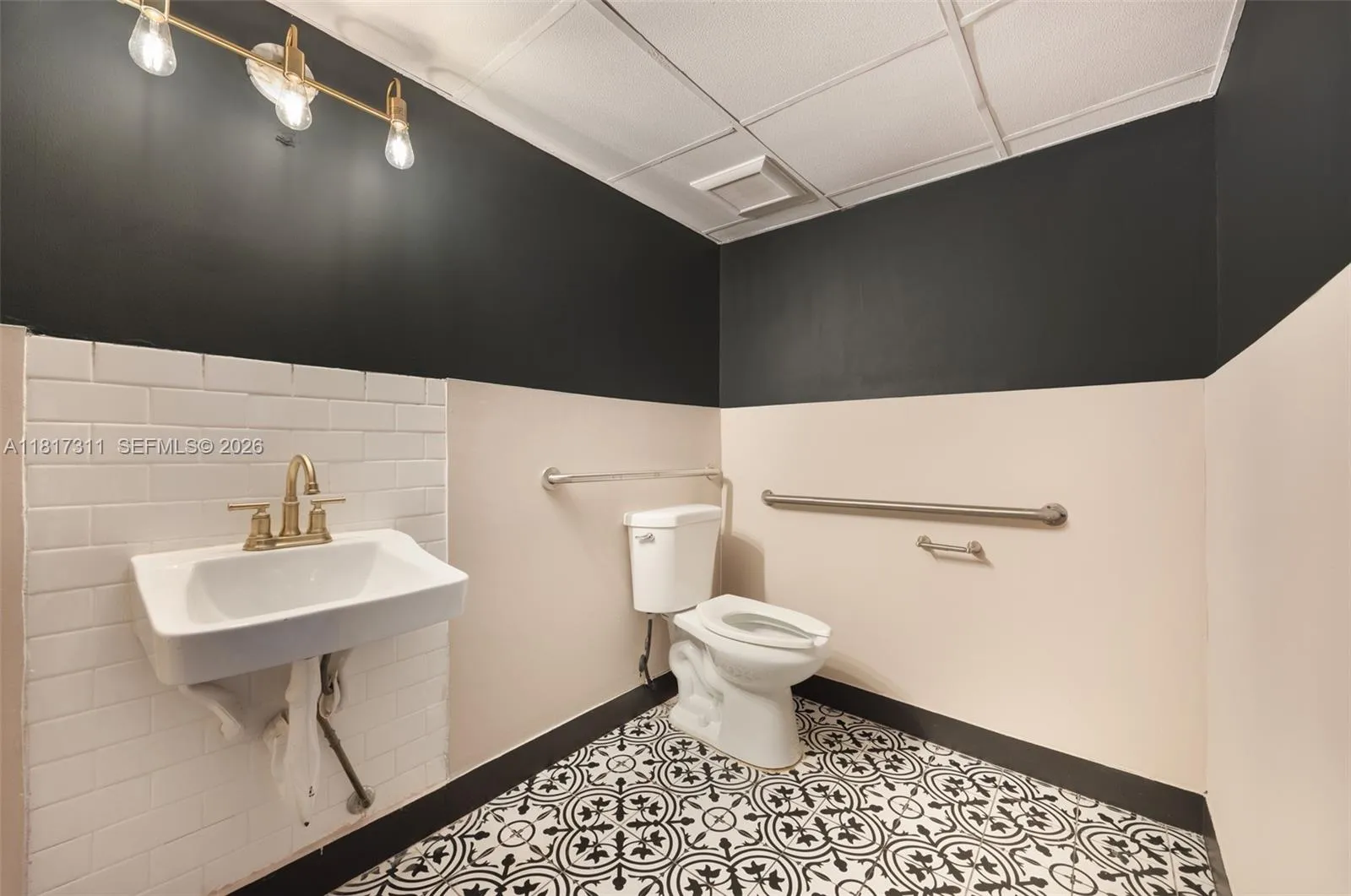 2345 Sw 37th Ave, Miami, Florida 33145, Miami, Florida 33145, ,Land,For Sale,2345 Sw 37th Ave, Miami, Florida 33145,A11817311