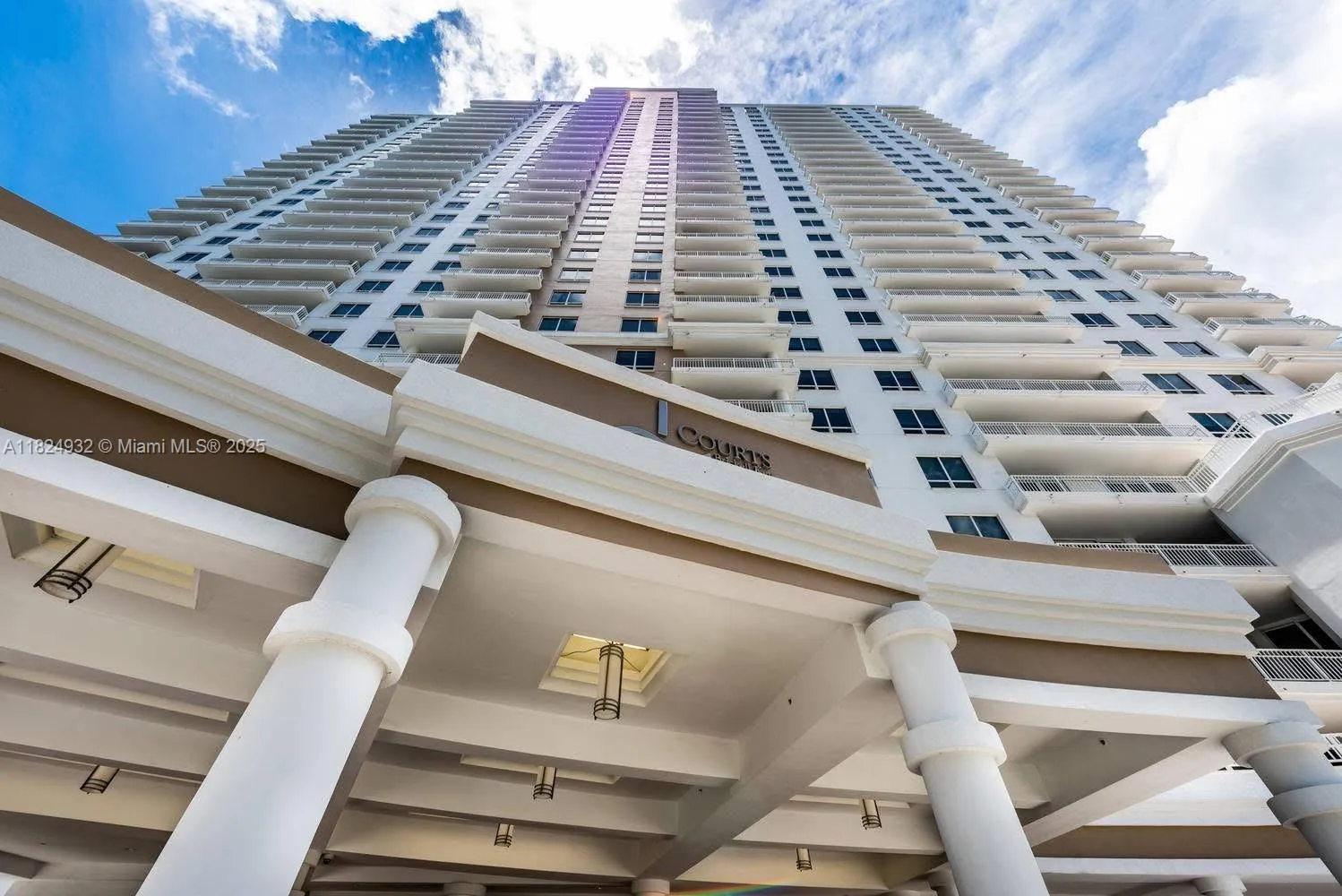 801 Brickell Key Blvd 807, Miami, Florida 33131, Miami, Florida 33131, 1 Bedroom Bedrooms, ,1 BathroomBathrooms,Residential,For Sale,801 Brickell Key Blvd 807, Miami, Florida 33131,A11824932 801 Brickell Key Blvd 807, Miami, Florida 33131, Miami, Florida 33131, 1 Bedroom Bedrooms, ,1 BathroomBathrooms,Residential,For Sale,801 Brickell Key Blvd 807, Miami, Florida 33131,A11824932