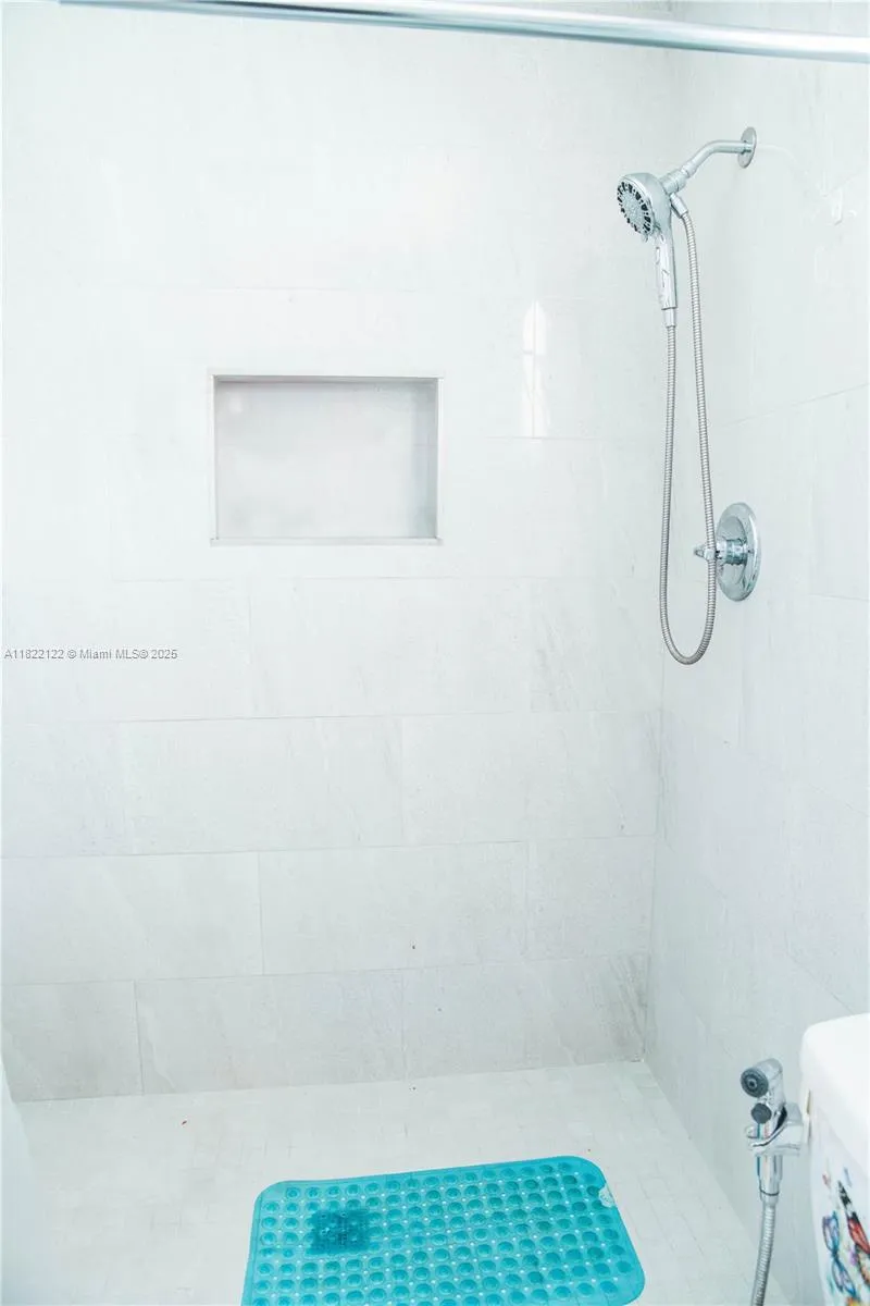 10770 Sw 172nd St, Miami, Florida 33157, Miami, Florida 33157, 5 Bedrooms Bedrooms, ,3 BathroomsBathrooms,Residential,For Sale,10770 Sw 172nd St, Miami, Florida 33157,A11822122