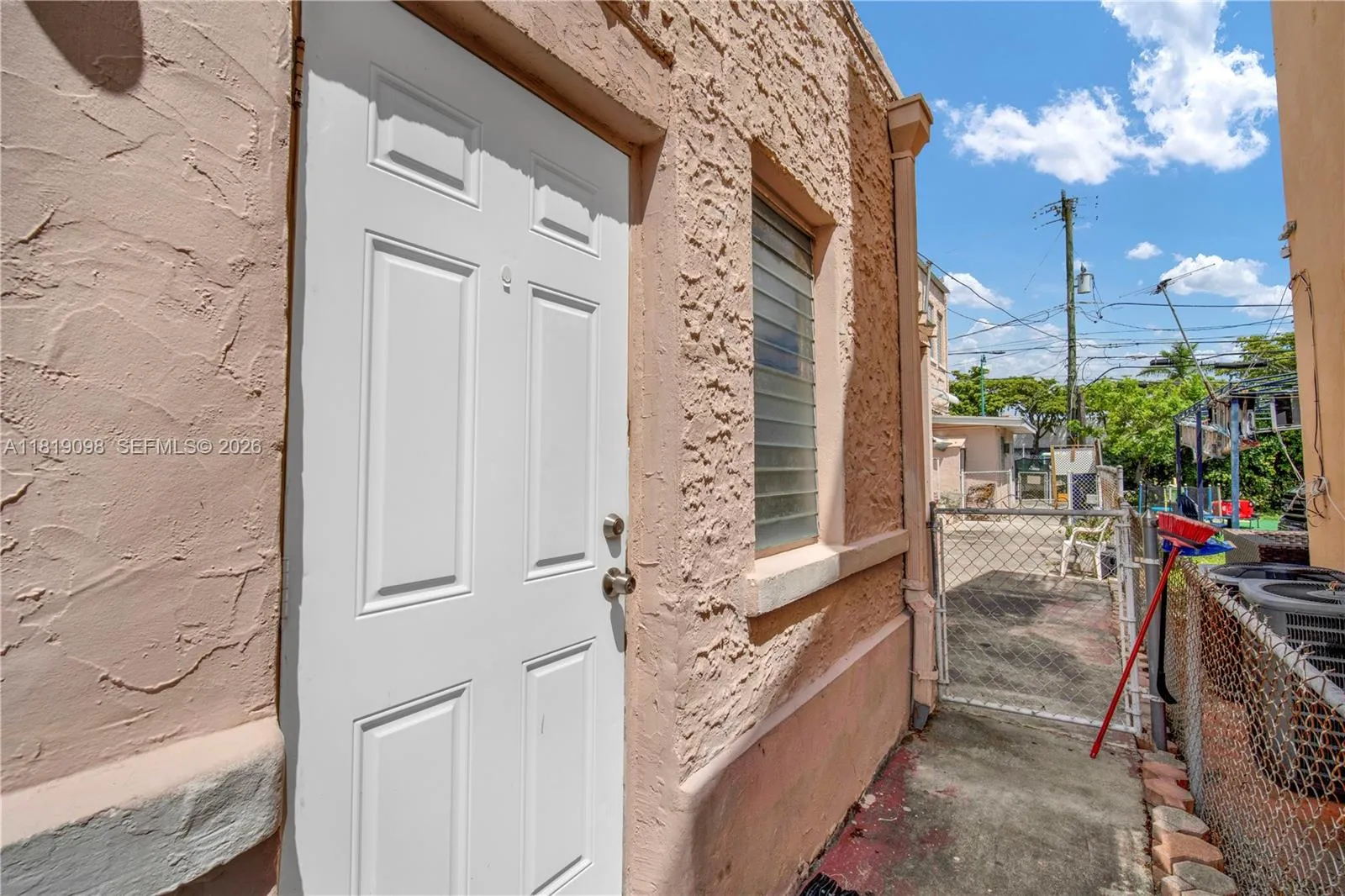 829 Sw 19th Ave, Miami, Florida 33135, Miami, Florida 33135, ,Residential Income,For Sale,829 Sw 19th Ave, Miami, Florida 33135,A11819098