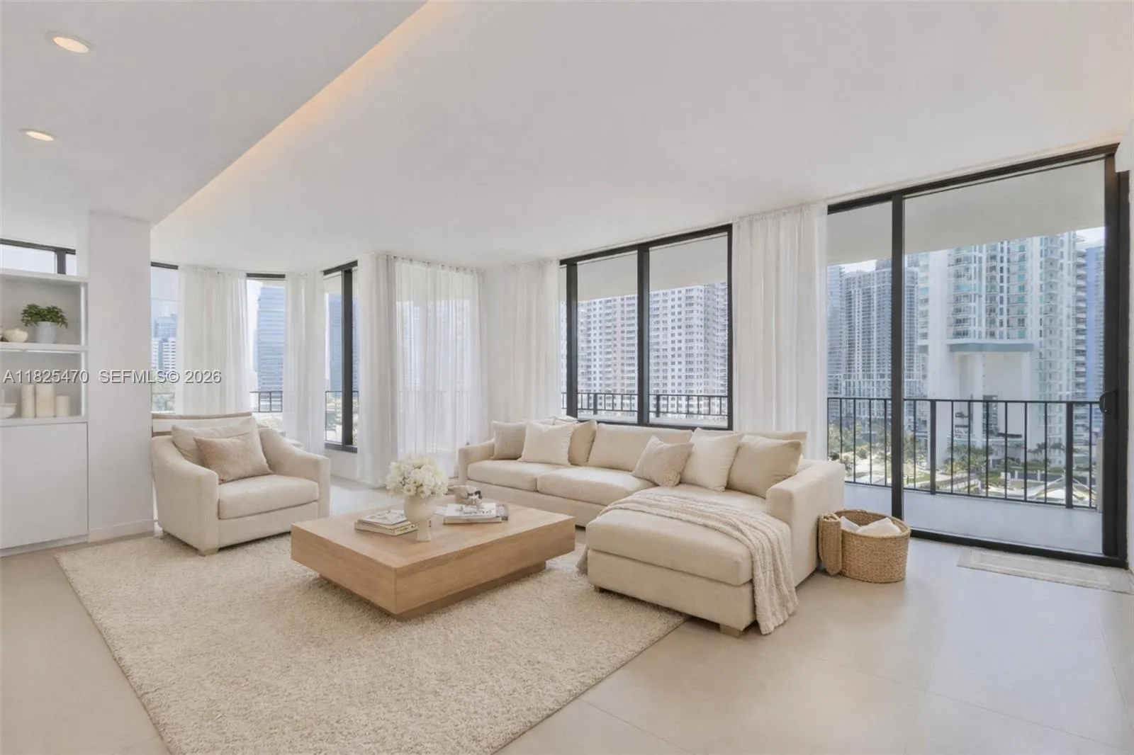 520 Brickell Key Dr A1421, Miami, Florida 33131, Miami, Florida 33131, 3 Bedrooms Bedrooms, ,3 BathroomsBathrooms,Residential,For Sale,520 Brickell Key Dr A1421, Miami, Florida 33131,A11825470
