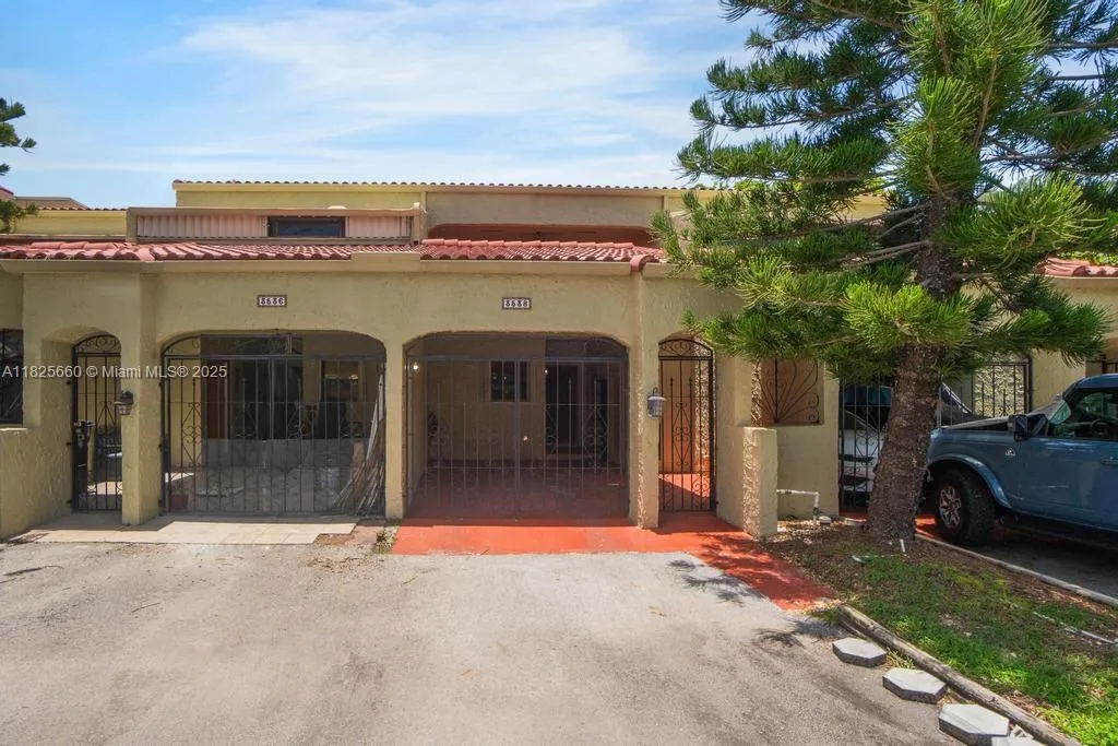 3538 Estepona Ave D-2, Doral, Florida 33178, Doral, Florida 33178, 2 Bedrooms Bedrooms, ,2 BathroomsBathrooms,Residential,For Sale,3538 Estepona Ave D-2, Doral, Florida 33178,A11825660