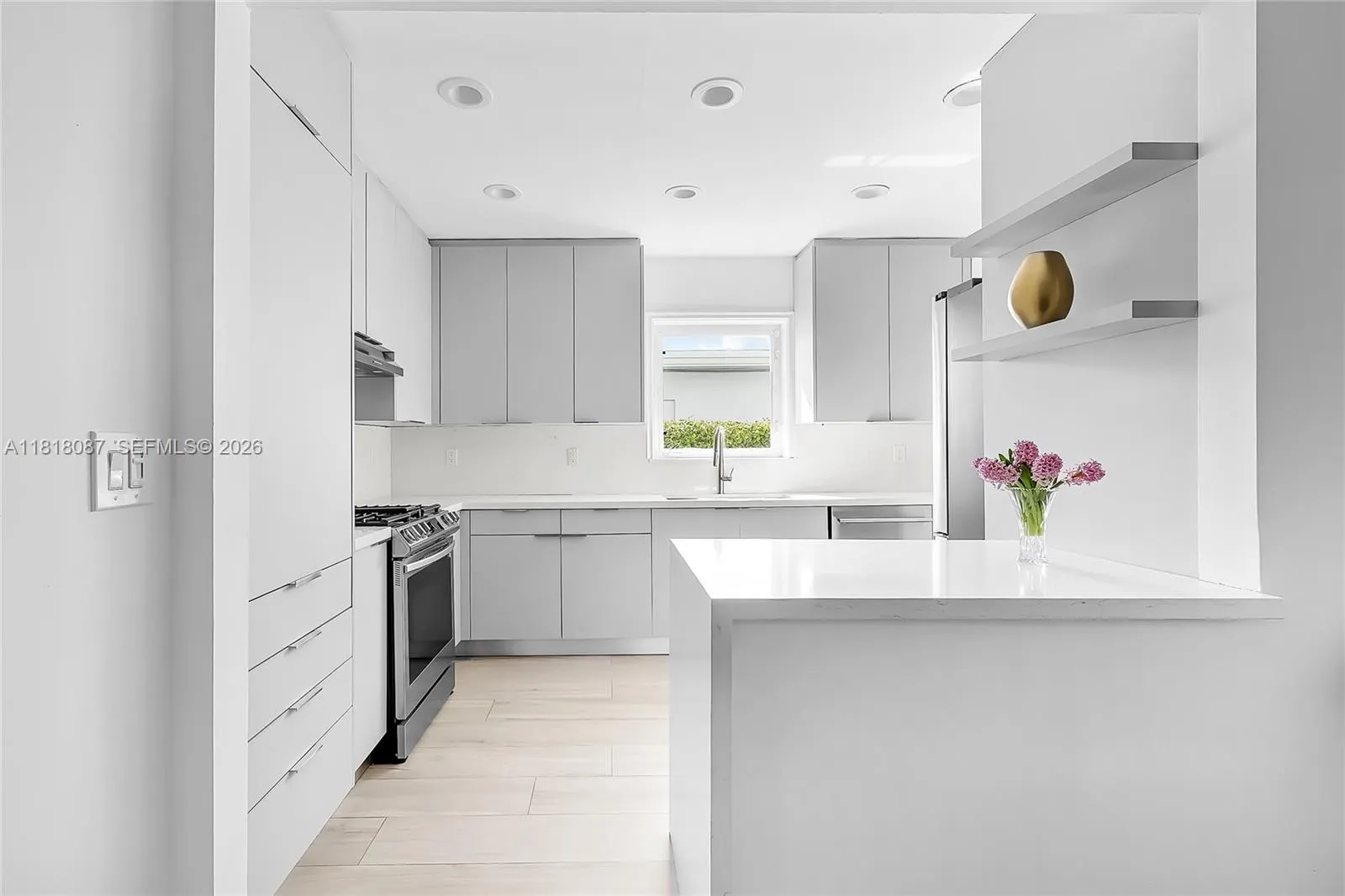 719 W 51st St, Miami Beach, Florida 33140, Miami Beach, Florida 33140, 5 Bedrooms Bedrooms, ,3 BathroomsBathrooms,Residential,For Sale,719 W 51st St, Miami Beach, Florida 33140,A11818087