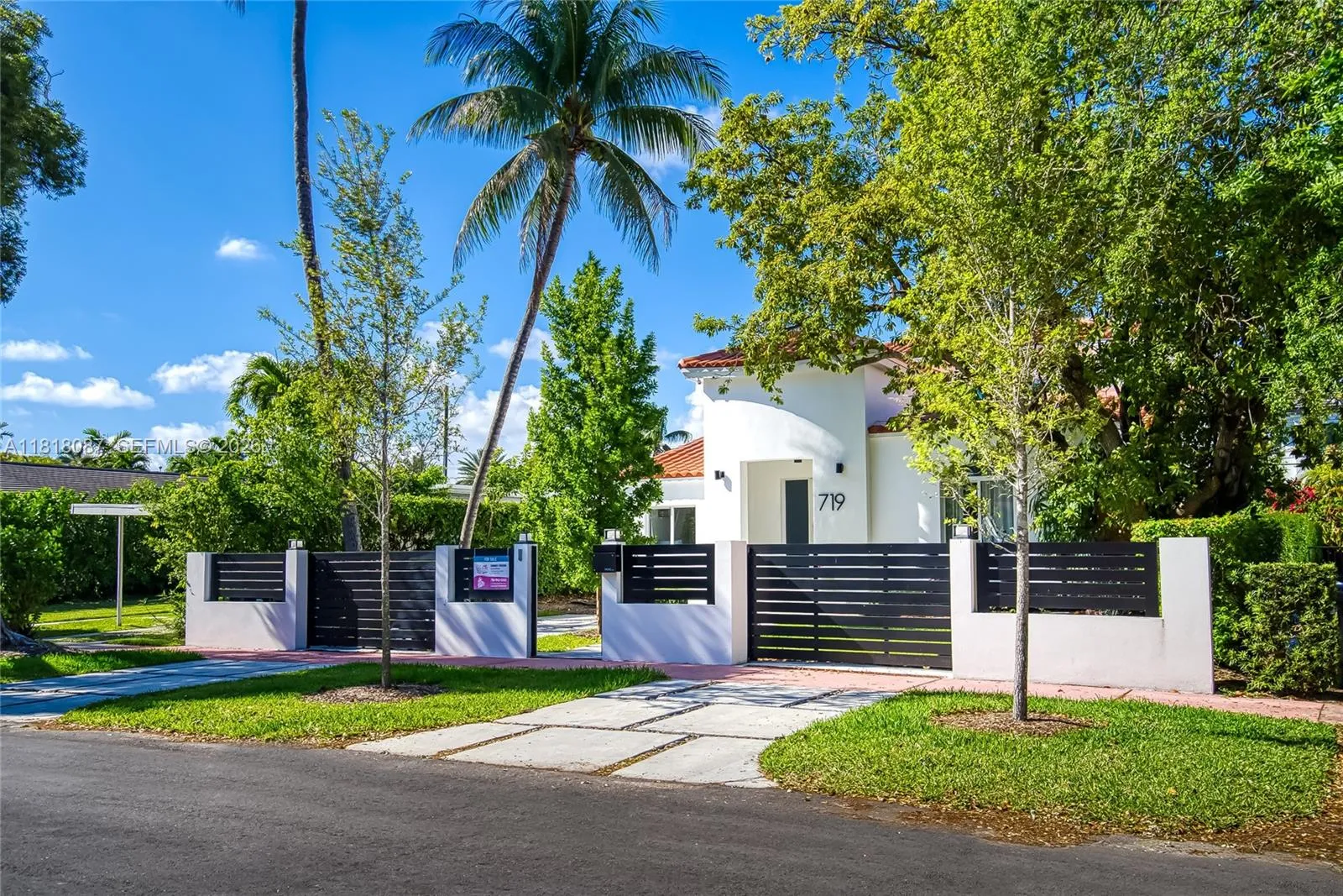 719 W 51st St, Miami Beach, Florida 33140, Miami Beach, Florida 33140, 5 Bedrooms Bedrooms, ,3 BathroomsBathrooms,Residential,For Sale,719 W 51st St, Miami Beach, Florida 33140,A11818087