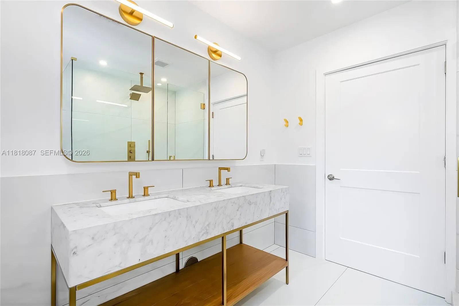 719 W 51st St, Miami Beach, Florida 33140, Miami Beach, Florida 33140, 5 Bedrooms Bedrooms, ,3 BathroomsBathrooms,Residential,For Sale,719 W 51st St, Miami Beach, Florida 33140,A11818087