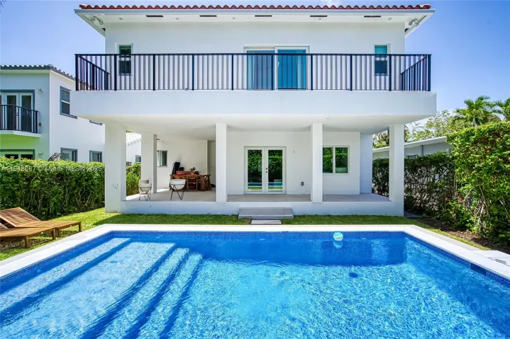 at 719 51st St, Miami Beach, FL 33140 Unit For Sale 5 Bedrooms 3 Bathrooms MLS# A11818087 Price $2,850,000 2352