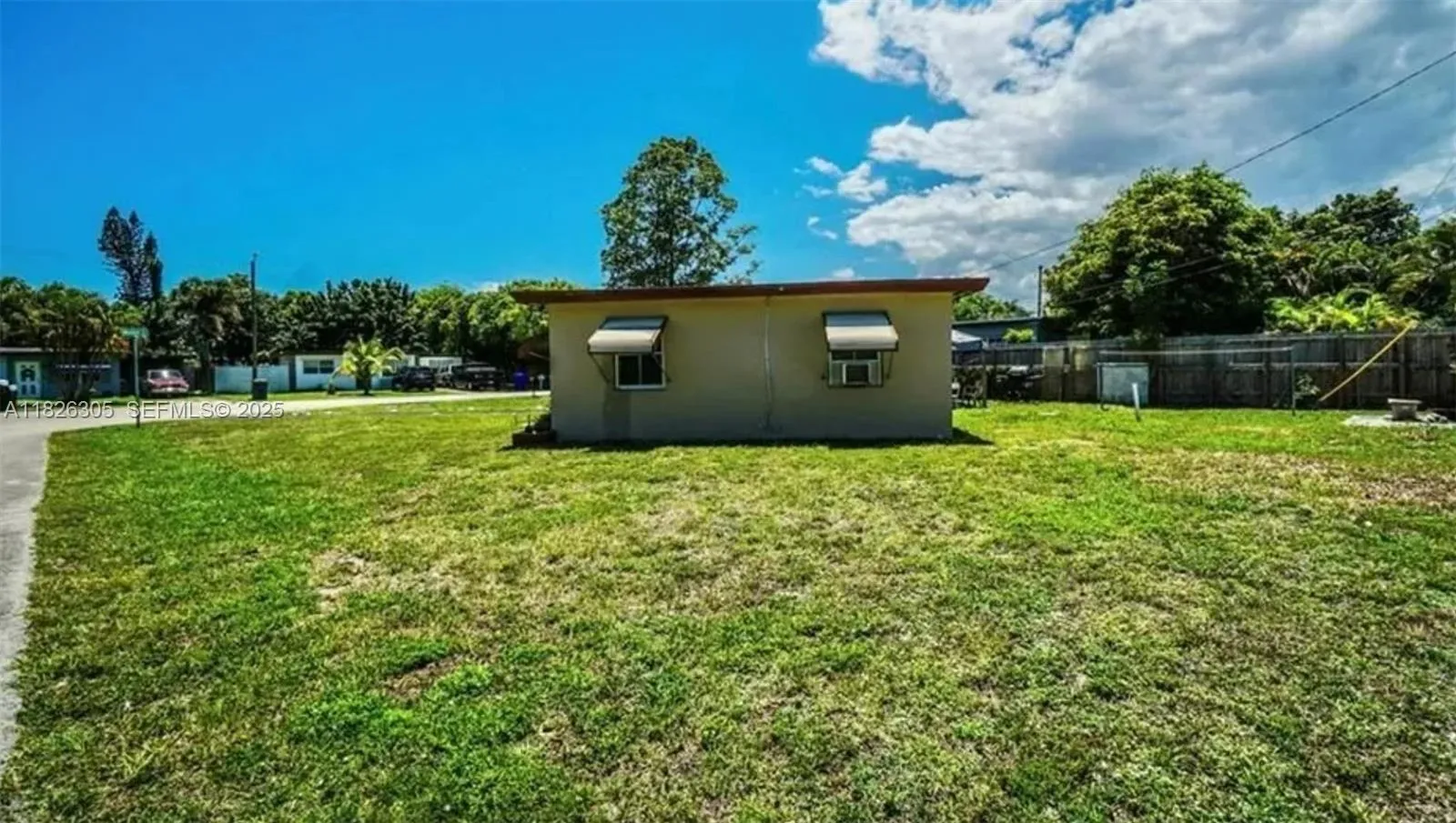 6103 Monroe St, Hollywood, Florida 33023, Hollywood, Florida 33023, 2 Bedrooms Bedrooms, ,2 BathroomsBathrooms,Residential,For Sale,6103 Monroe St, Hollywood, Florida 33023,A11826305