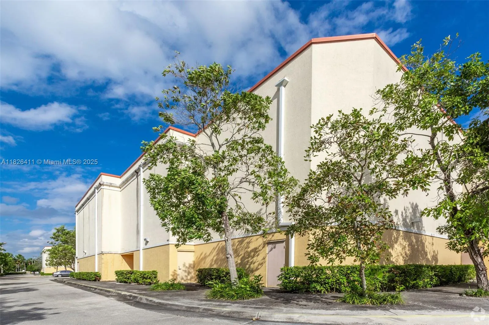 17355 Nw 59th Ave, Hialeah, Florida 33015, Hialeah, Florida 33015, ,Commercial Lease,For Rent,17355 Nw 59th Ave, Hialeah, Florida 33015,A11826411