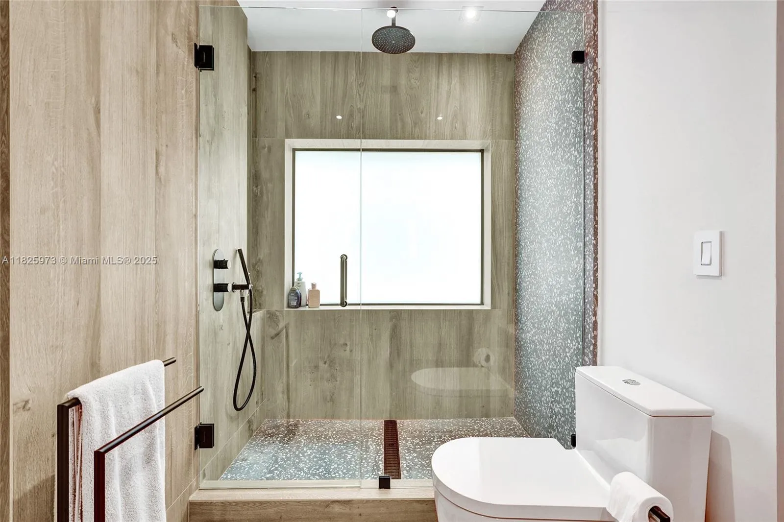 19651 Ne 19th Pl, North Miami Beach, Florida 33179, North Miami Beach, Florida 33179, 8 Bedrooms Bedrooms, ,5 BathroomsBathrooms,Residential,For Sale,19651 Ne 19th Pl, North Miami Beach, Florida 33179,A11825973