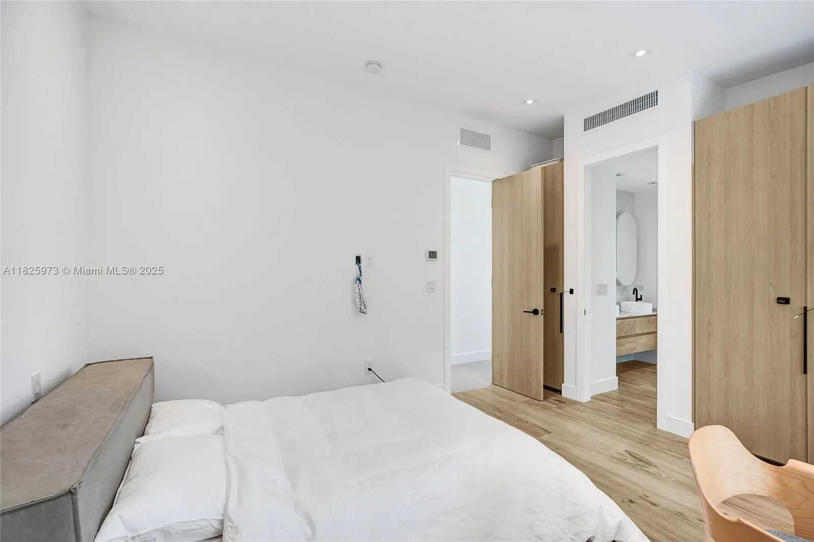 19651 Ne 19th Pl, North Miami Beach, Florida 33179, North Miami Beach, Florida 33179, 8 Bedrooms Bedrooms, ,5 BathroomsBathrooms,Residential,For Sale,19651 Ne 19th Pl, North Miami Beach, Florida 33179,A11825973