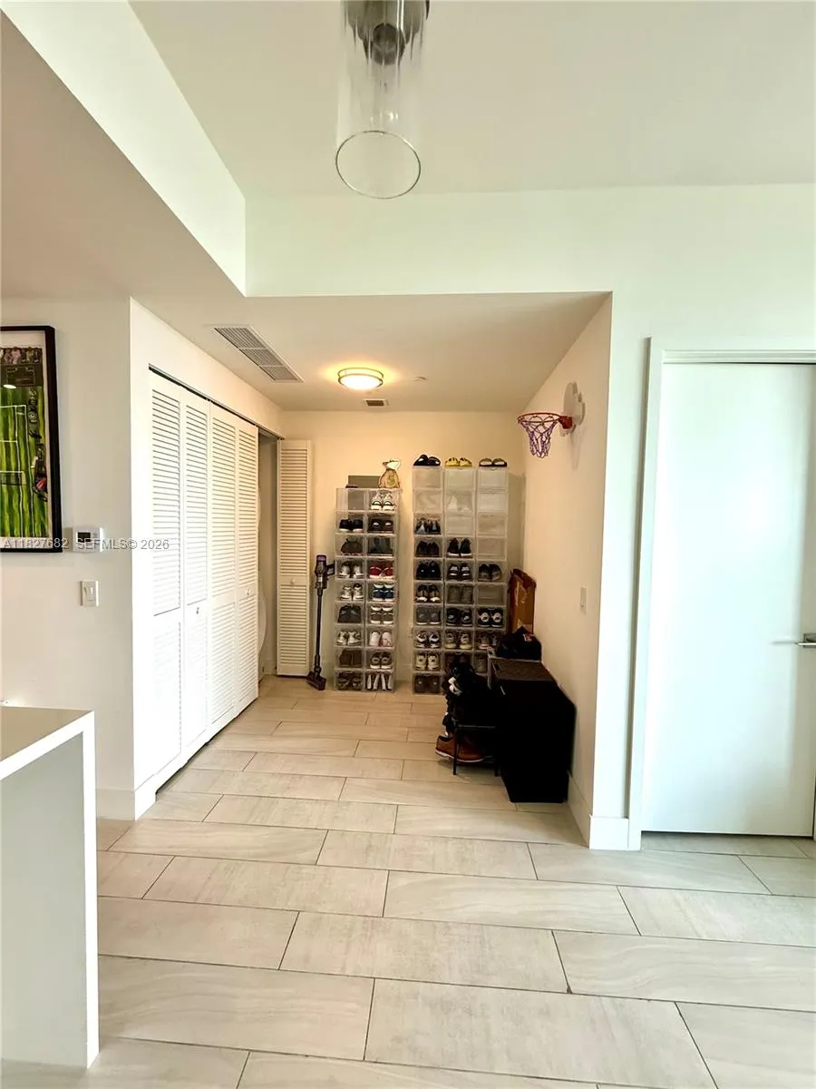 2000 Metropica Way 1605, Sunrise, Florida 33323, Sunrise, Florida 33323, 1 Bedroom Bedrooms, ,1 BathroomBathrooms,Residential,For Sale,2000 Metropica Way 1605, Sunrise, Florida 33323,A11827682