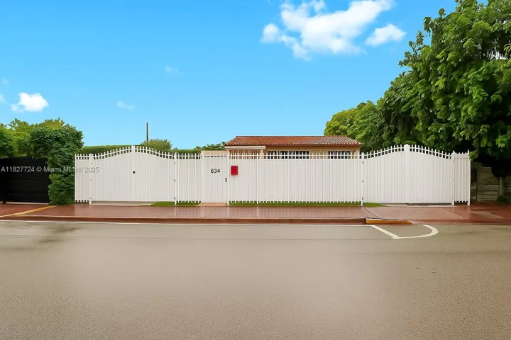 at 634 82nd St, Miami Beach, FL 33141 Unit For Sale 2 Bedrooms 1 Bathroom MLS# A11827724 Price $1,999,999 1186
