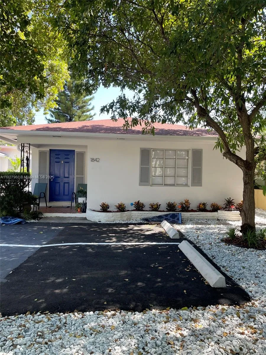 1842 Madison St, Hollywood, Florida 33020, Hollywood, Florida 33020, ,Residential Income,For Sale,1842 Madison St, Hollywood, Florida 33020,A11827960