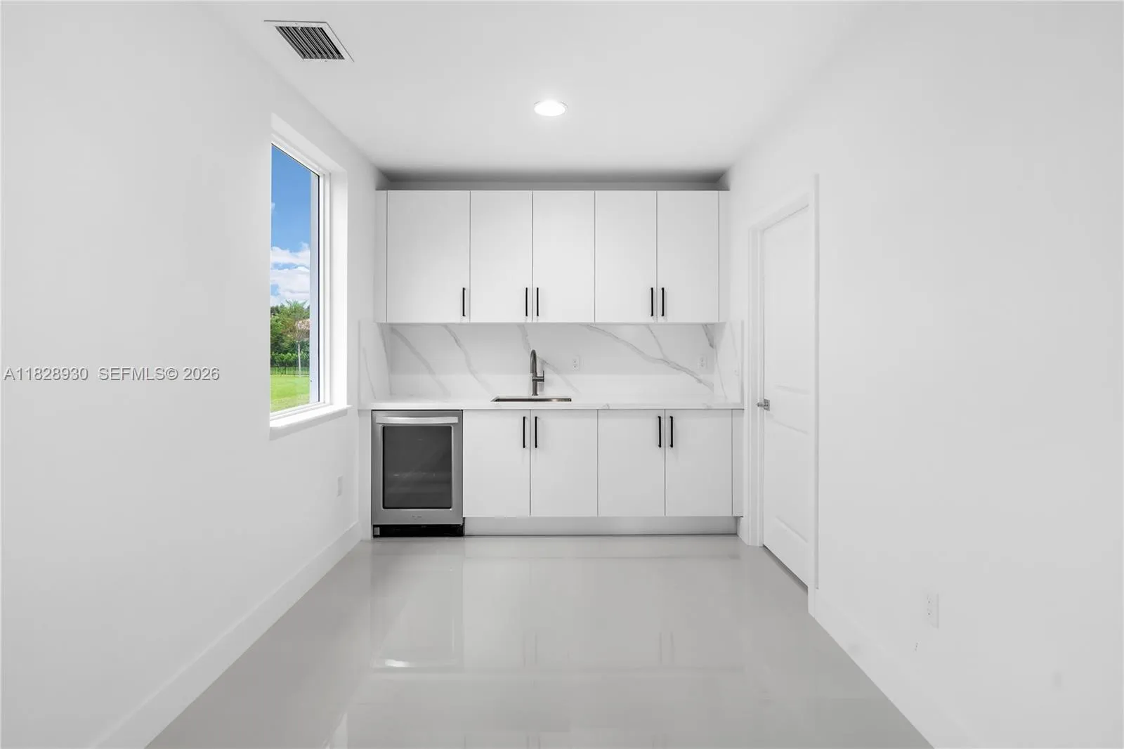 2210 Sw 122nd Ter, Davie, Florida 33325, Davie, Florida 33325, 6 Bedrooms Bedrooms, ,5 BathroomsBathrooms,Residential,For Sale,2210 Sw 122nd Ter, Davie, Florida 33325,A11828930