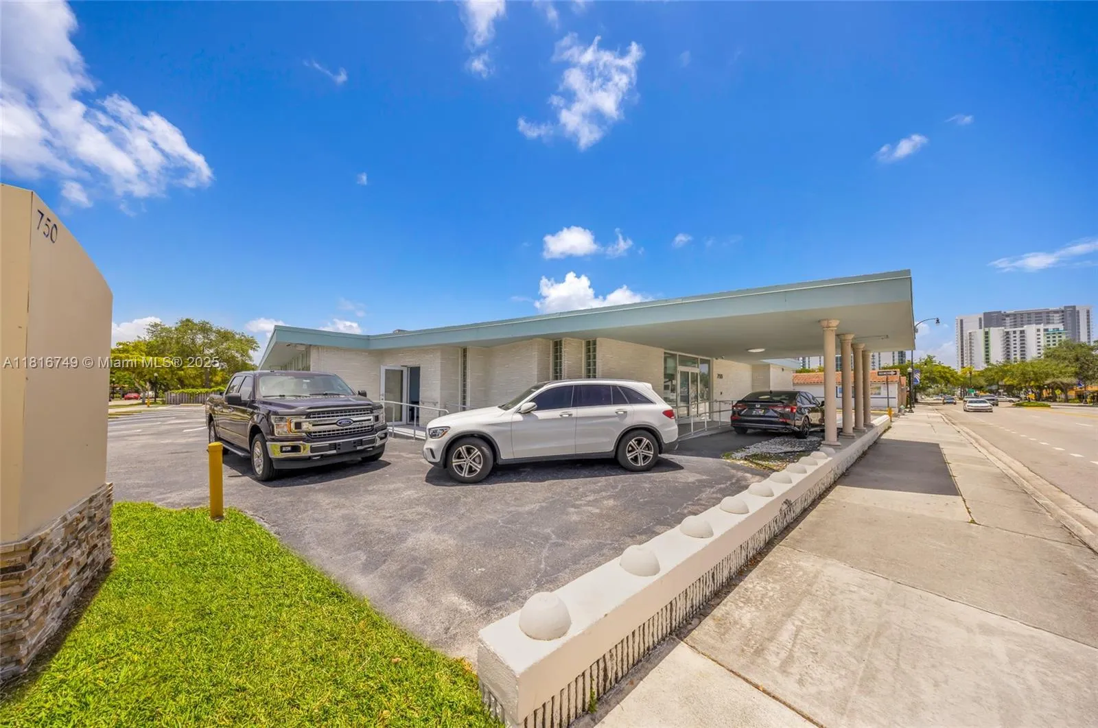 750 S Federal Hwy, Hollywood, Florida 33020, Hollywood, Florida 33020, ,Commercial Sale,For Sale,750 S Federal Hwy, Hollywood, Florida 33020,A11816749