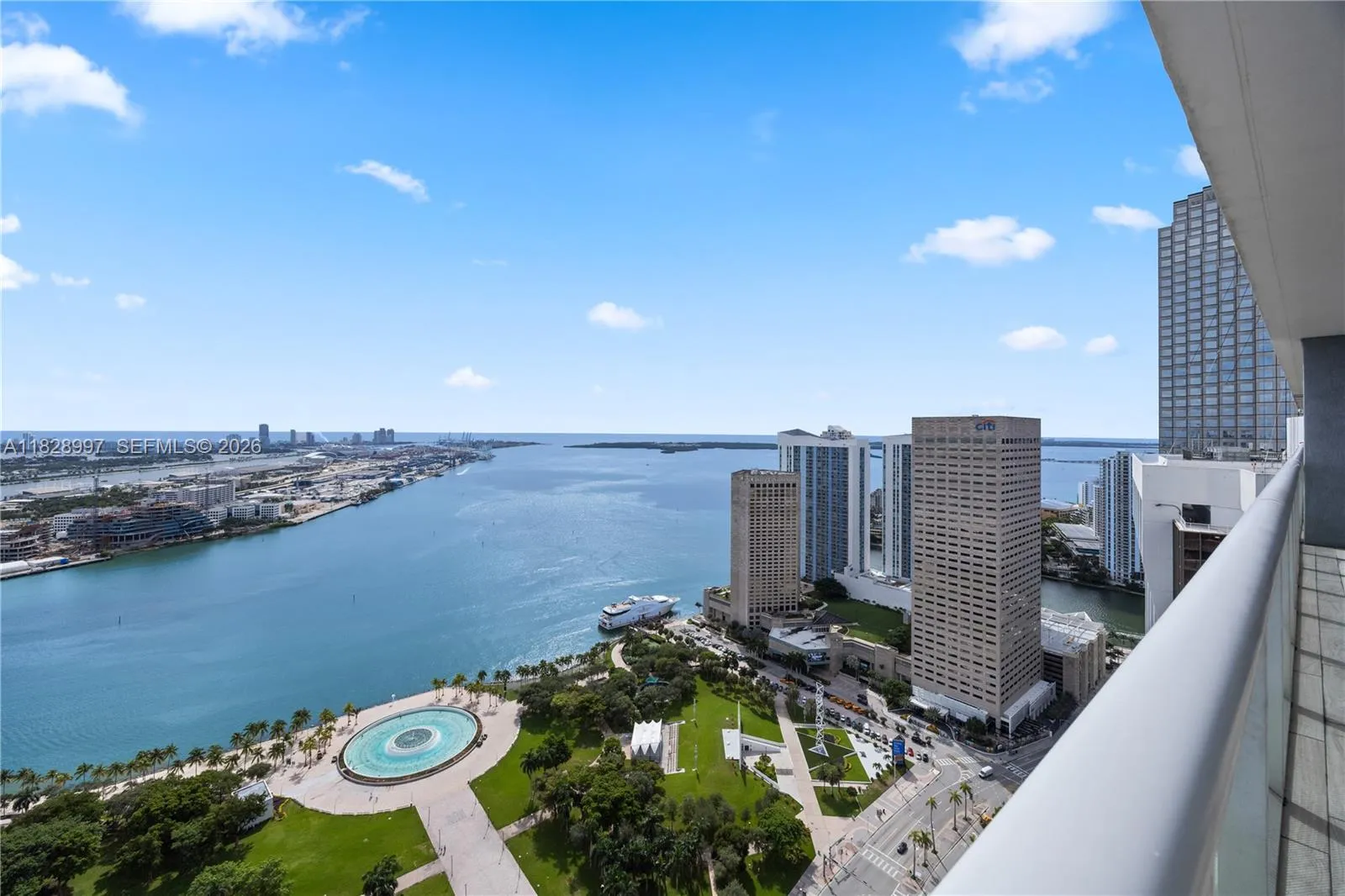 50 Biscayne Blvd 4706, Miami, Florida 33132, Miami, Florida 33132, 2 Bedrooms Bedrooms, ,2 BathroomsBathrooms,Residential,For Sale,50 Biscayne Blvd 4706, Miami, Florida 33132,A11828997