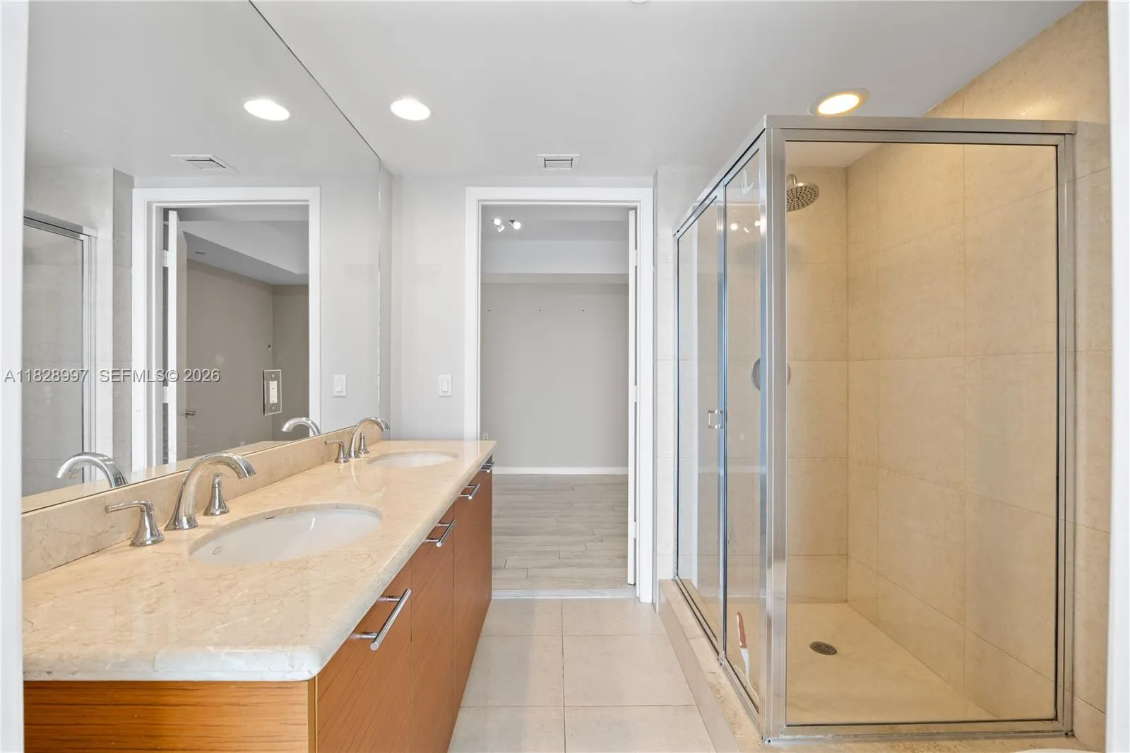 50 Biscayne Blvd 4706, Miami, Florida 33132, Miami, Florida 33132, 2 Bedrooms Bedrooms, ,2 BathroomsBathrooms,Residential,For Sale,50 Biscayne Blvd 4706, Miami, Florida 33132,A11828997