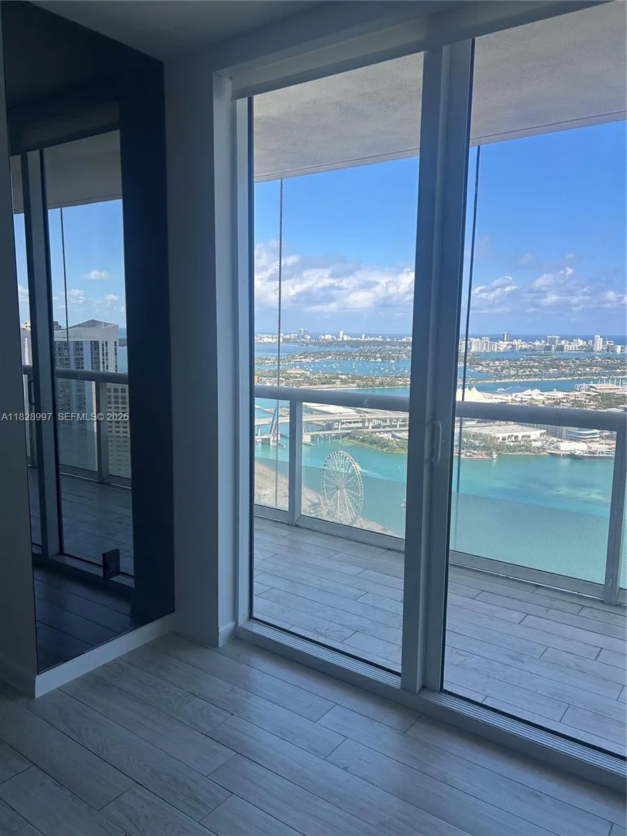 50 Biscayne Blvd 4706, Miami, Florida 33132, Miami, Florida 33132, 2 Bedrooms Bedrooms, ,2 BathroomsBathrooms,Residential,For Sale,50 Biscayne Blvd 4706, Miami, Florida 33132,A11828997