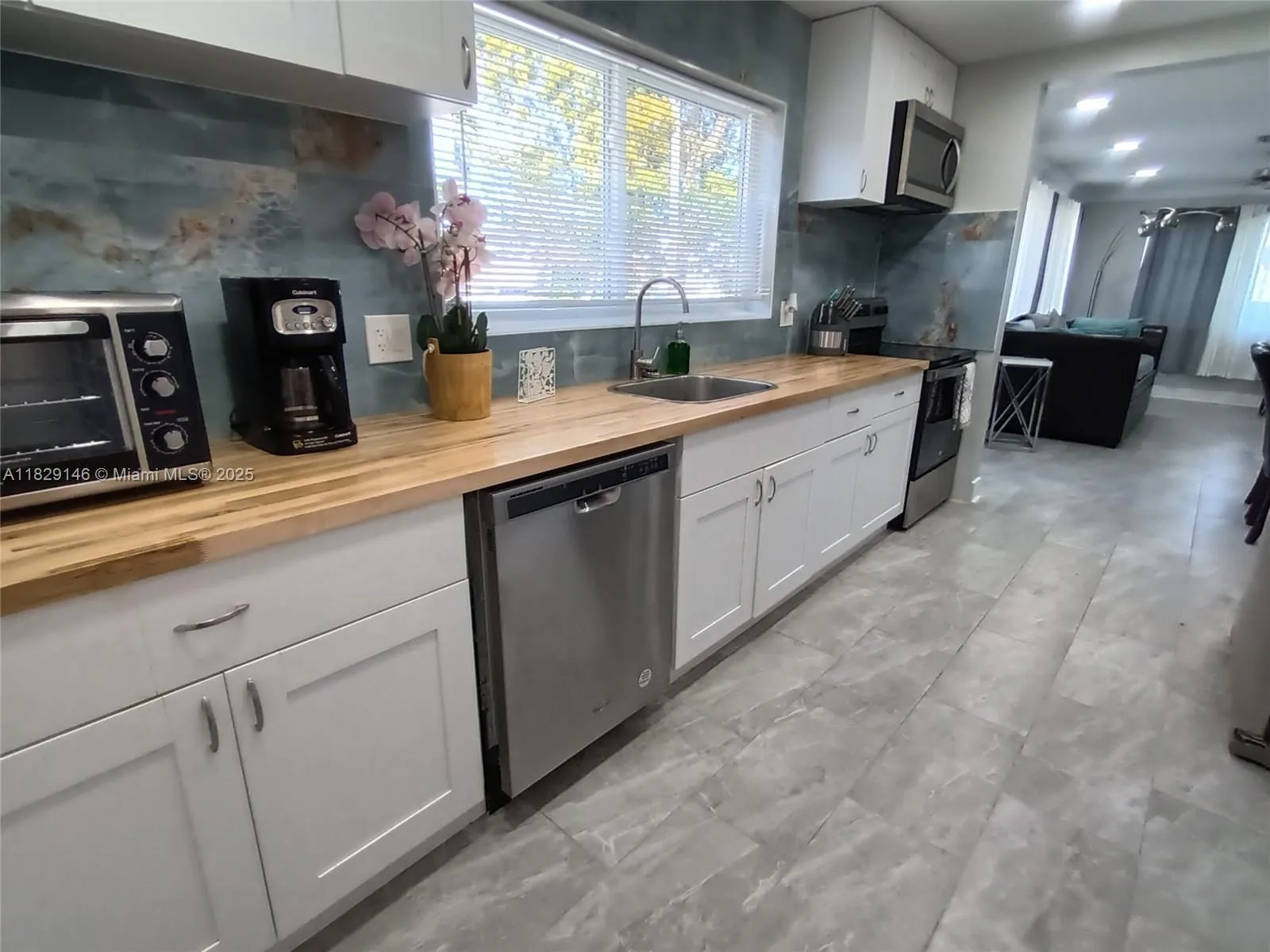 2242 Polk St, Hollywood, Florida 33020, Hollywood, Florida 33020, ,Residential Income,For Sale,2242 Polk St, Hollywood, Florida 33020,A11829146