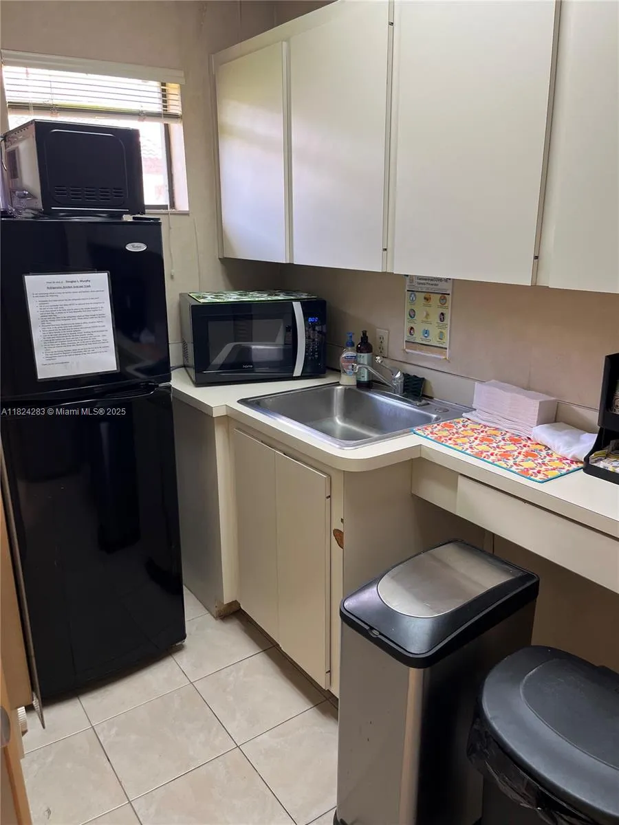2225 N University Dr Suite 1, Pembroke Pines, Flor, Pembroke Pines, Florida 33024, ,Commercial Lease,For Rent,2225 N University Dr Suite 1, Pembroke Pines, Flor,A11824283