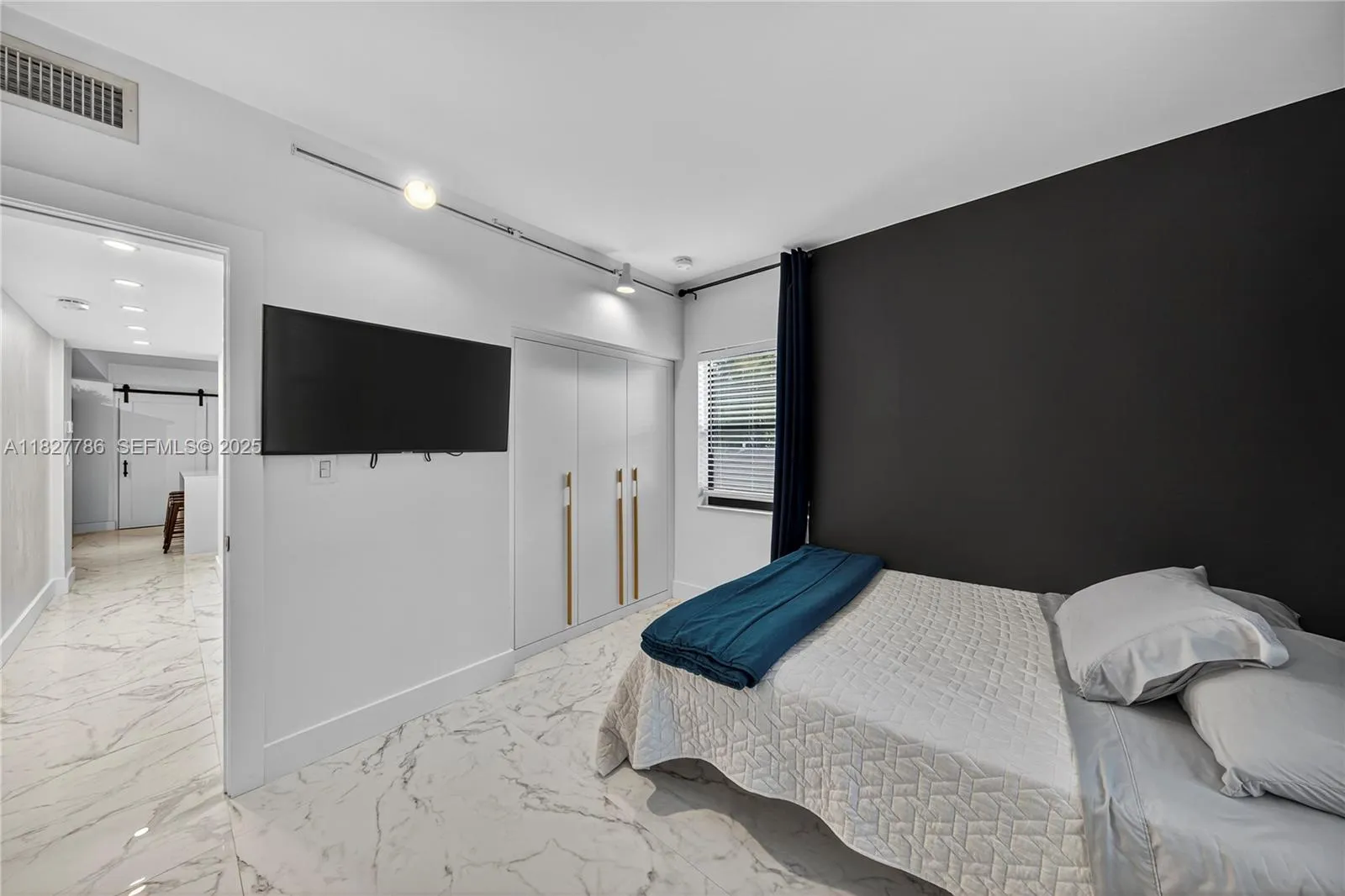 1215 E Broward Blvd, Fort Lauderdale, Florida 3330, Fort Lauderdale, Florida 33301, ,Residential Income,For Sale,1215 E Broward Blvd, Fort Lauderdale, Florida 3330,A11827786