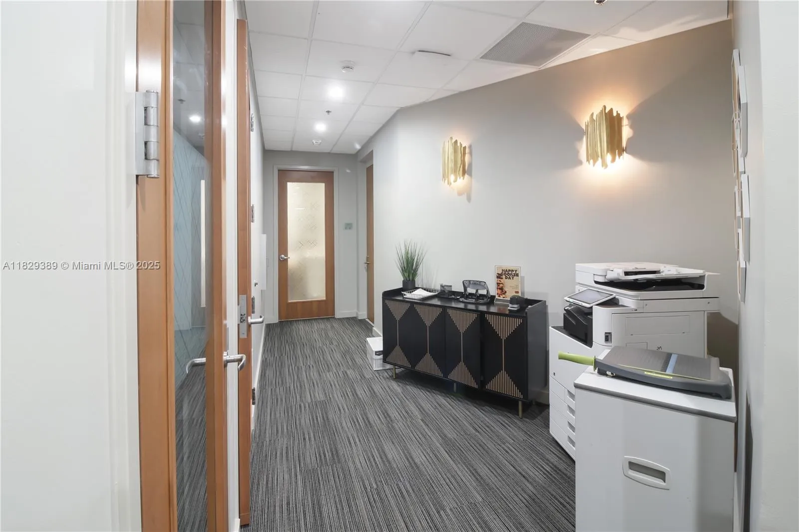 121 Alhambra Cir 1000, Coral Gables, Florida 33134, Coral Gables, Florida 33134, ,Commercial Lease,For Rent,121 Alhambra Cir 1000, Coral Gables, Florida 33134,A11829389