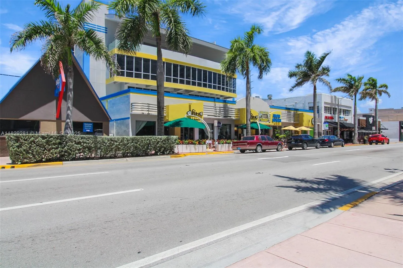 3936 Collins is a 4-story office building newly developed adjacent and contiguous to existing retail and dining options on Collins Ave