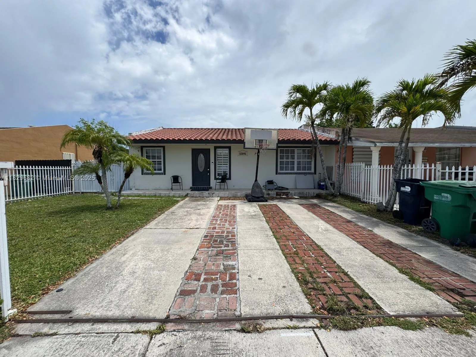 12841 Sw 54th St #1, Miami, Florida 33175, Miami, Florida 33175, 3 Bedrooms Bedrooms, ,2 BathroomsBathrooms,Residential,For Sale,12841 Sw 54th St #1, Miami, Florida 33175,A11829682 12841 Sw 54th St #1, Miami, Florida 33175, Miami, Florida 33175, 3 Bedrooms Bedrooms, ,2 BathroomsBathrooms,Residential,For Sale,12841 Sw 54th St #1, Miami, Florida 33175,A11829682