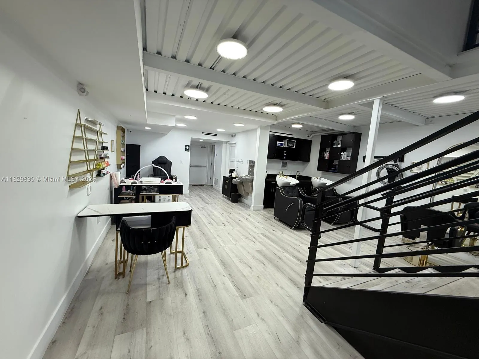 1470 Nw 107th Ave, Sweetwater, Florida 33172, Sweetwater, Florida 33172, ,Business Opportunity,For Sale,1470 Nw 107th Ave, Sweetwater, Florida 33172,A11829839