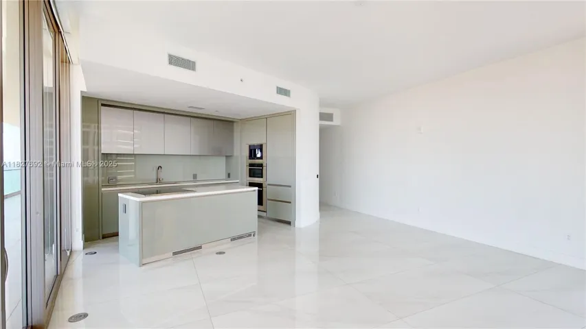 at 18975 Collins Ave, Sunny Isles Beach, FL 33160 Unit For Rent 2 Bedrooms 2 Bathrooms MLS# A11827692 Price $12,000 1169