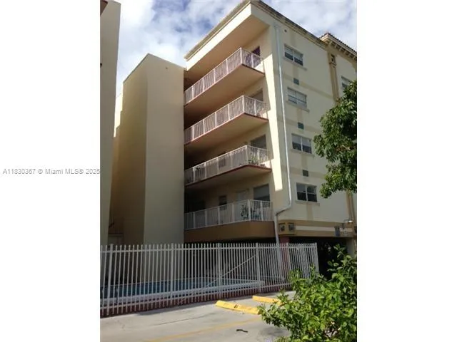 2008 Jackson St D2, Hollywood, Florida 33020, Hollywood, Florida 33020, 1 Bedroom Bedrooms, ,1 BathroomBathrooms,Residential,For Sale,2008 Jackson St D2, Hollywood, Florida 33020,A11830367 2008 Jackson St D2, Hollywood, Florida 33020, Hollywood, Florida 33020, 1 Bedroom Bedrooms, ,1 BathroomBathrooms,Residential,For Sale,2008 Jackson St D2, Hollywood, Florida 33020,A11830367