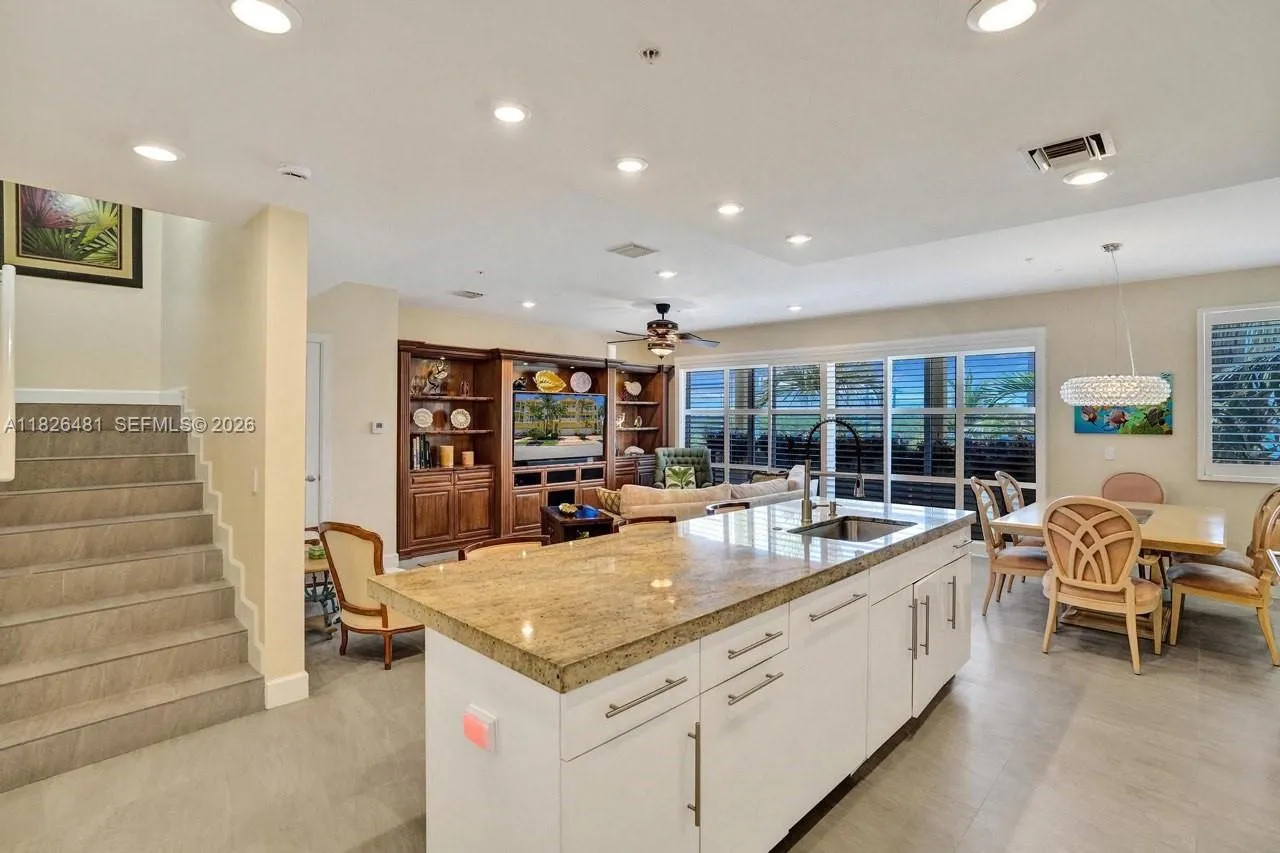 346 N Elm St A-10, Hollywood, Florida 33019, Hollywood, Florida 33019, 4 Bedrooms Bedrooms, ,4 BathroomsBathrooms,Residential,For Sale,346 N Elm St A-10, Hollywood, Florida 33019,A11826481