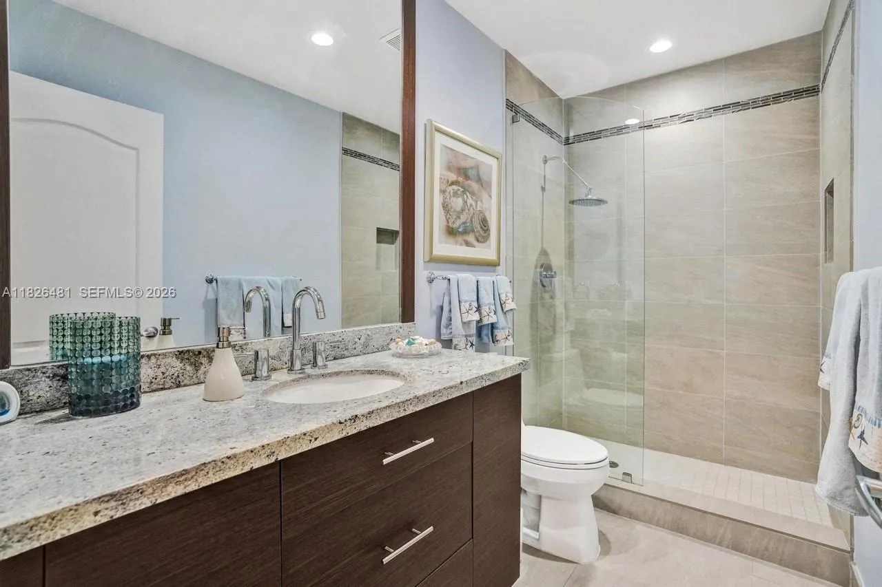 346 N Elm St A-10, Hollywood, Florida 33019, Hollywood, Florida 33019, 4 Bedrooms Bedrooms, ,4 BathroomsBathrooms,Residential,For Sale,346 N Elm St A-10, Hollywood, Florida 33019,A11826481