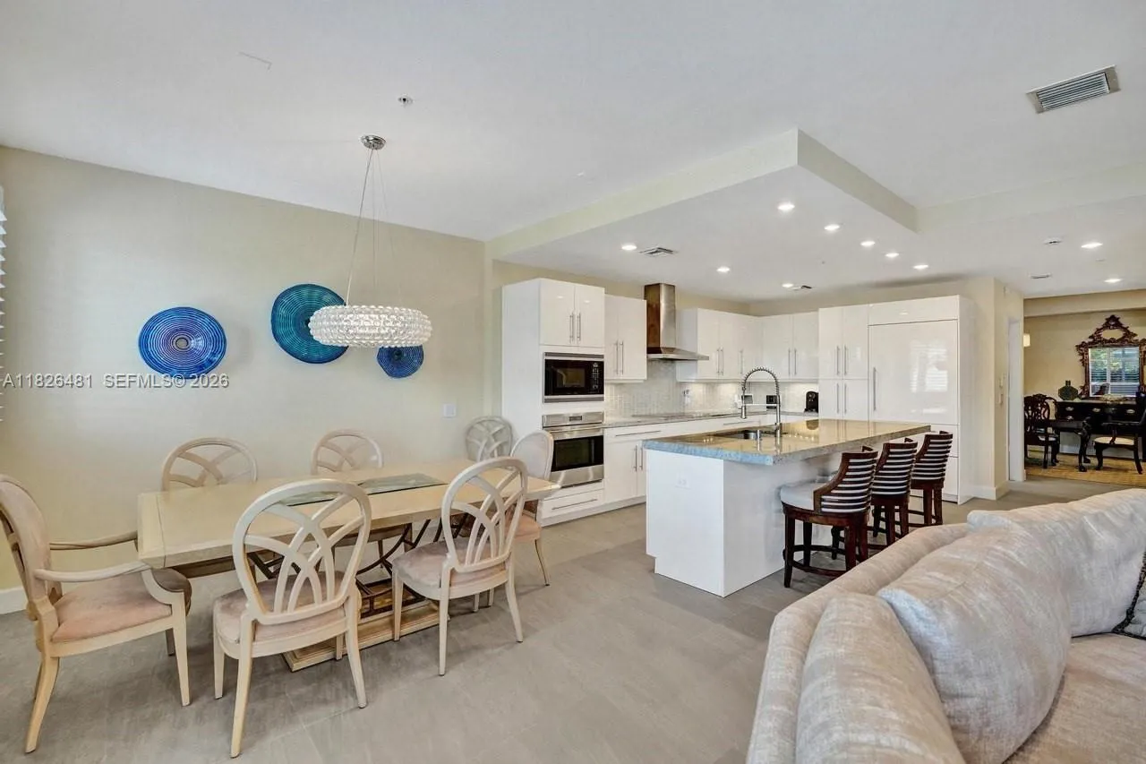 346 N Elm St A-10, Hollywood, Florida 33019, Hollywood, Florida 33019, 4 Bedrooms Bedrooms, ,4 BathroomsBathrooms,Residential,For Sale,346 N Elm St A-10, Hollywood, Florida 33019,A11826481