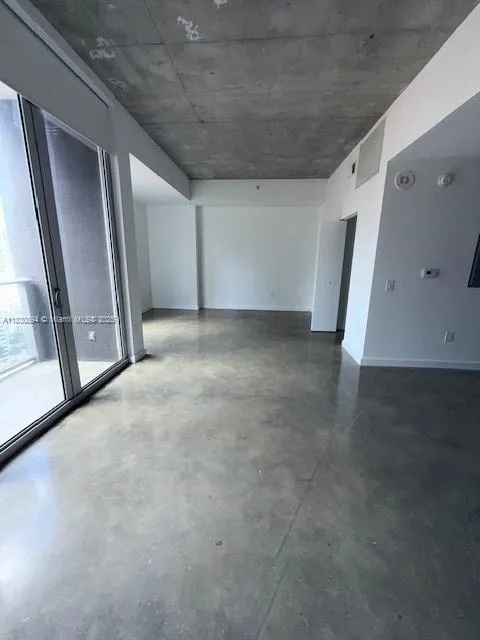 151 Se 1st St 1607, Miami, Florida 33131, Miami, Florida 33131, 1 Bedroom Bedrooms, ,1 BathroomBathrooms,Residential,For Sale,151 Se 1st St 1607, Miami, Florida 33131,A11830894