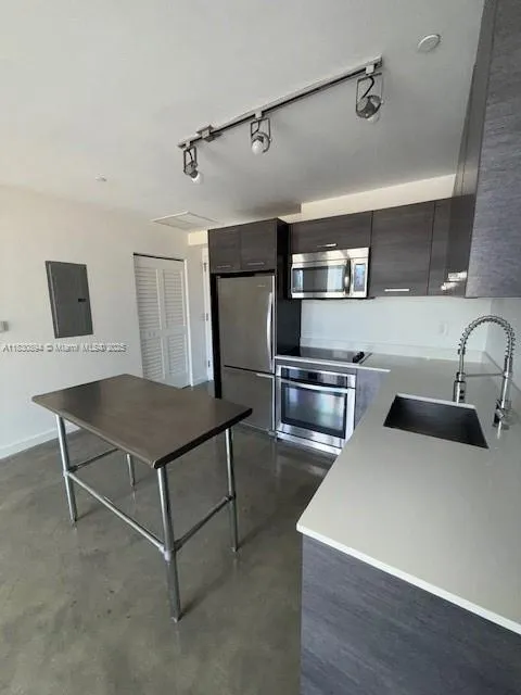 151 Se 1st St 1607, Miami, Florida 33131, Miami, Florida 33131, 1 Bedroom Bedrooms, ,1 BathroomBathrooms,Residential,For Sale,151 Se 1st St 1607, Miami, Florida 33131,A11830894