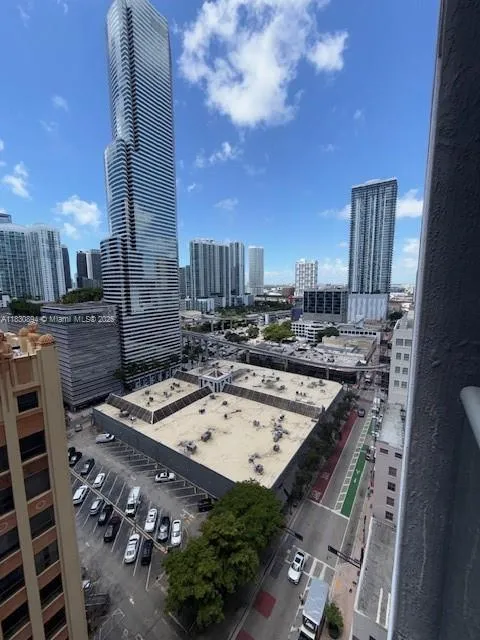 151 Se 1st St 1607, Miami, Florida 33131, Miami, Florida 33131, 1 Bedroom Bedrooms, ,1 BathroomBathrooms,Residential,For Sale,151 Se 1st St 1607, Miami, Florida 33131,A11830894