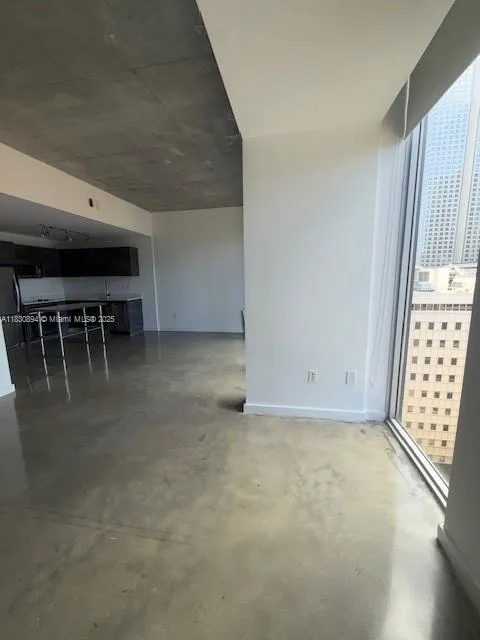 151 Se 1st St 1607, Miami, Florida 33131, Miami, Florida 33131, 1 Bedroom Bedrooms, ,1 BathroomBathrooms,Residential,For Sale,151 Se 1st St 1607, Miami, Florida 33131,A11830894