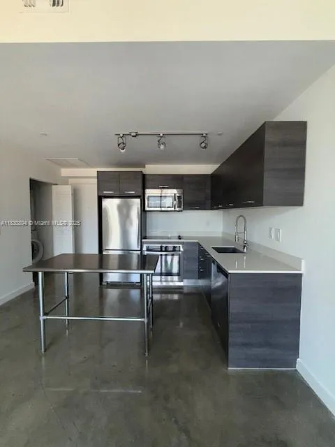 151 Se 1st St 1607, Miami, Florida 33131, Miami, Florida 33131, 1 Bedroom Bedrooms, ,1 BathroomBathrooms,Residential,For Sale,151 Se 1st St 1607, Miami, Florida 33131,A11830894