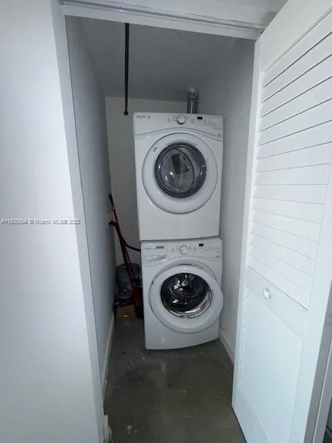 151 Se 1st St 1607, Miami, Florida 33131, Miami, Florida 33131, 1 Bedroom Bedrooms, ,1 BathroomBathrooms,Residential,For Sale,151 Se 1st St 1607, Miami, Florida 33131,A11830894