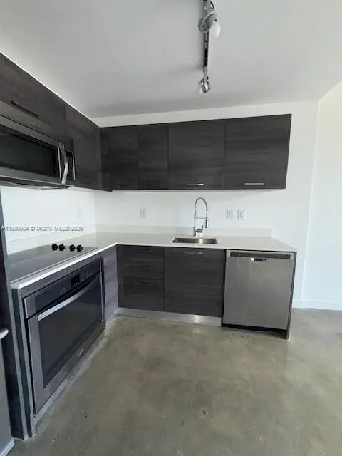 151 Se 1st St 1607, Miami, Florida 33131, Miami, Florida 33131, 1 Bedroom Bedrooms, ,1 BathroomBathrooms,Residential,For Sale,151 Se 1st St 1607, Miami, Florida 33131,A11830894