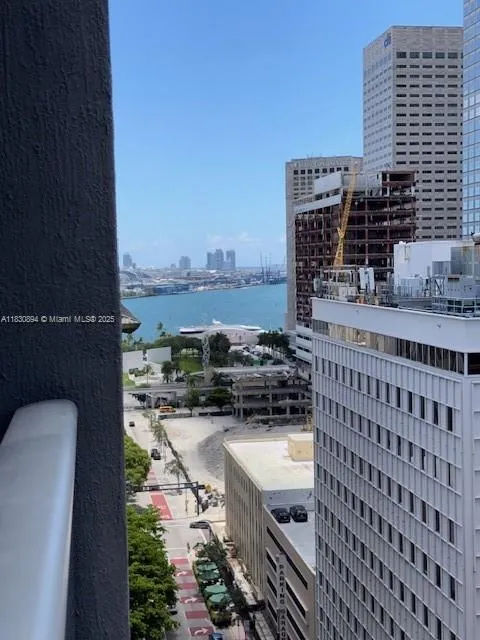 151 Se 1st St 1607, Miami, Florida 33131, Miami, Florida 33131, 1 Bedroom Bedrooms, ,1 BathroomBathrooms,Residential,For Sale,151 Se 1st St 1607, Miami, Florida 33131,A11830894