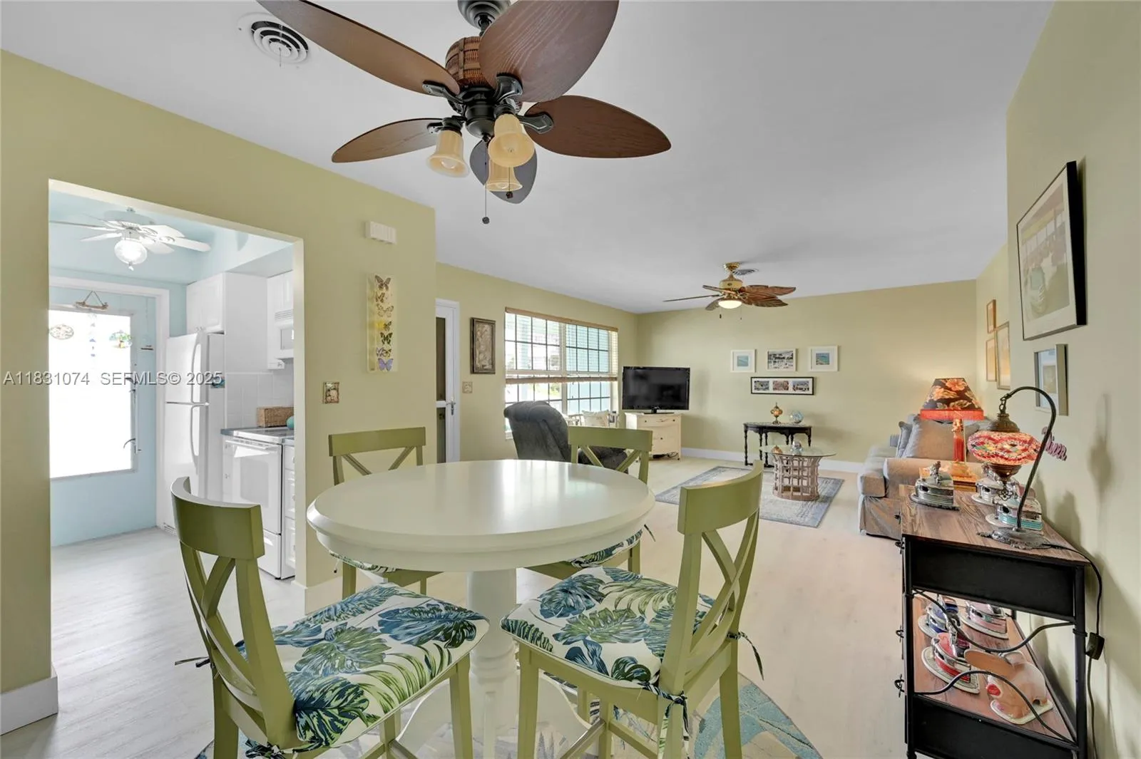 931 Se 9th Ave 15, Pompano Beach, Florida 33060, Pompano Beach, Florida 33060, 2 Bedrooms Bedrooms, ,1 BathroomBathrooms,Residential,For Sale,931 Se 9th Ave 15, Pompano Beach, Florida 33060,A11831074