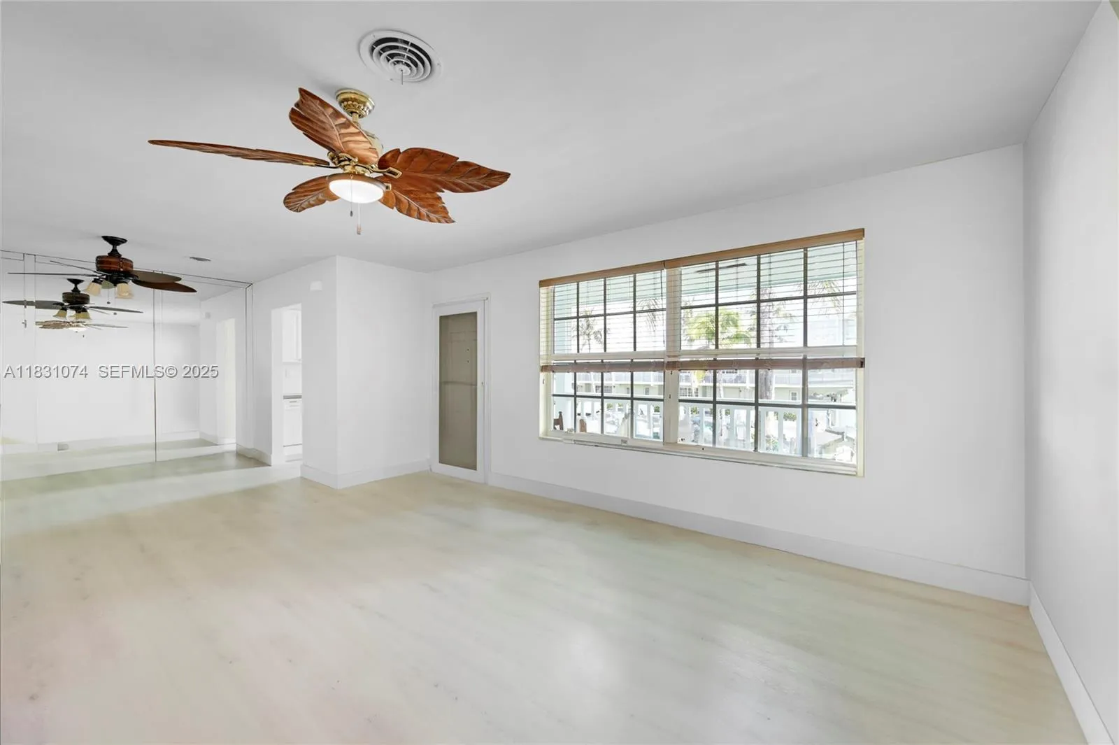931 Se 9th Ave 15, Pompano Beach, Florida 33060, Pompano Beach, Florida 33060, 2 Bedrooms Bedrooms, ,1 BathroomBathrooms,Residential,For Sale,931 Se 9th Ave 15, Pompano Beach, Florida 33060,A11831074