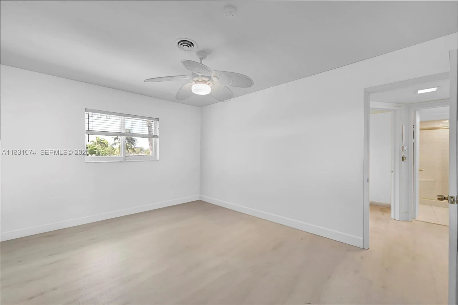 931 Se 9th Ave 15, Pompano Beach, Florida 33060, Pompano Beach, Florida 33060, 2 Bedrooms Bedrooms, ,1 BathroomBathrooms,Residential,For Sale,931 Se 9th Ave 15, Pompano Beach, Florida 33060,A11831074