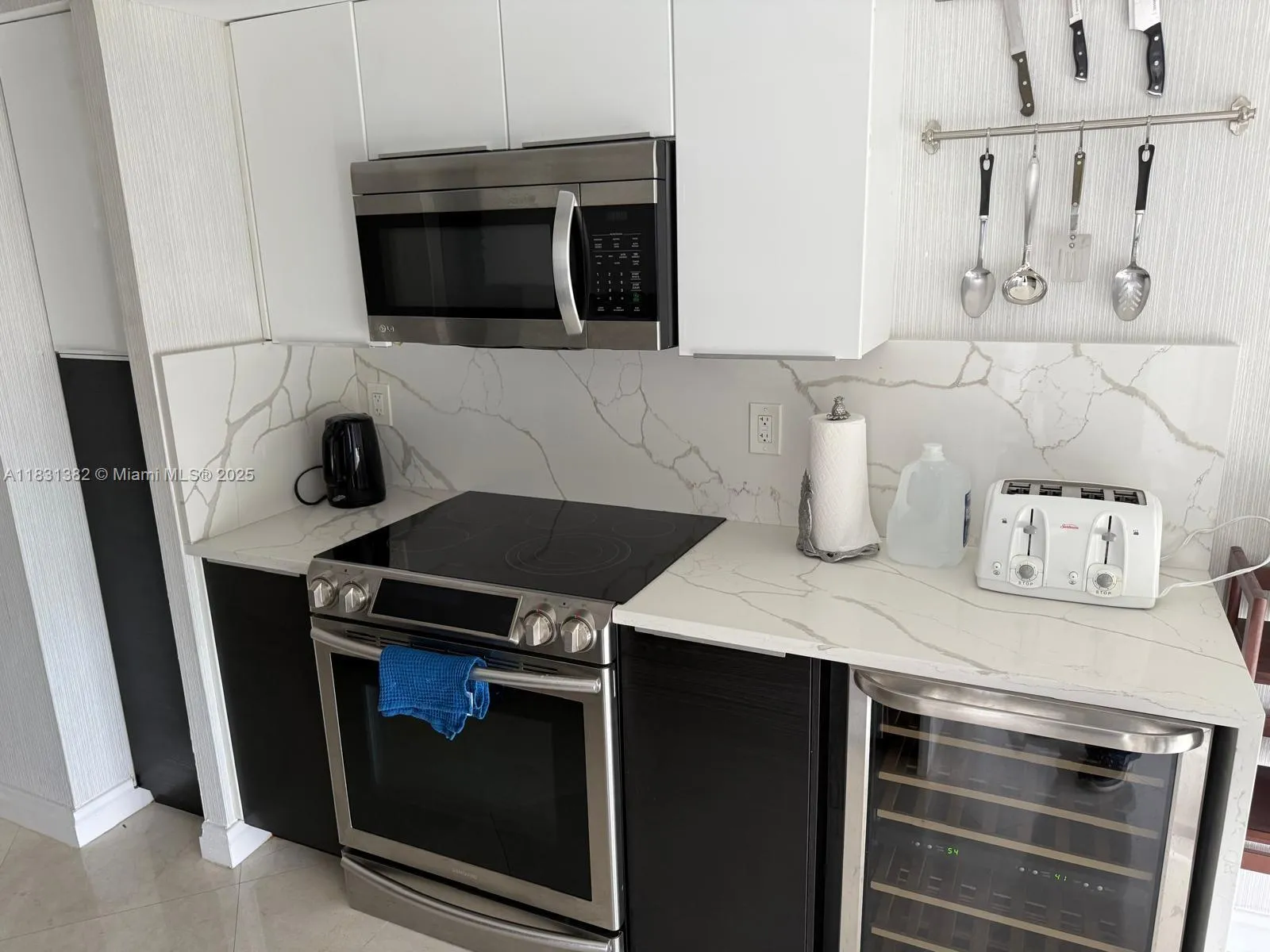 17375 Collins Ave 702, Sunny Isles Beach, Florida, Sunny Isles Beach, Florida 33160, 2 Bedrooms Bedrooms, ,2 BathroomsBathrooms,Residential Lease,For Rent,17375 Collins Ave 702, Sunny Isles Beach, Florida ,A11831382