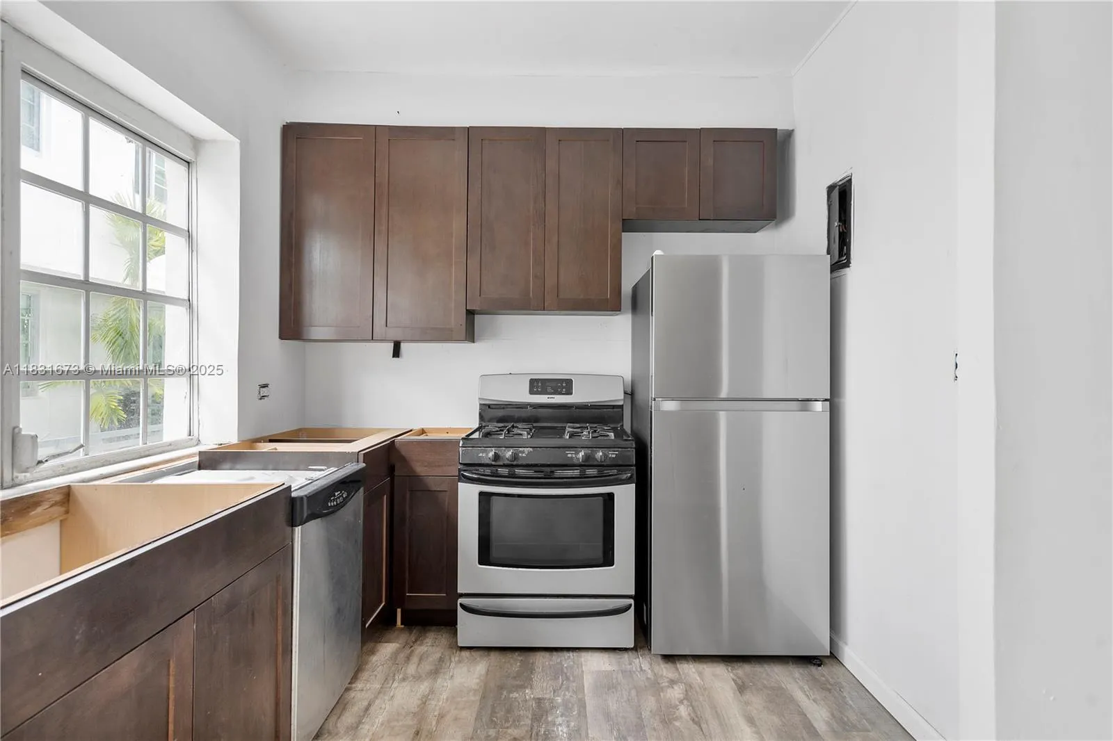 836 10th St 6, Miami Beach, Florida 33139, Miami Beach, Florida 33139, 1 Bedroom Bedrooms, ,1 BathroomBathrooms,Residential,For Sale,836 10th St 6, Miami Beach, Florida 33139,A11831673