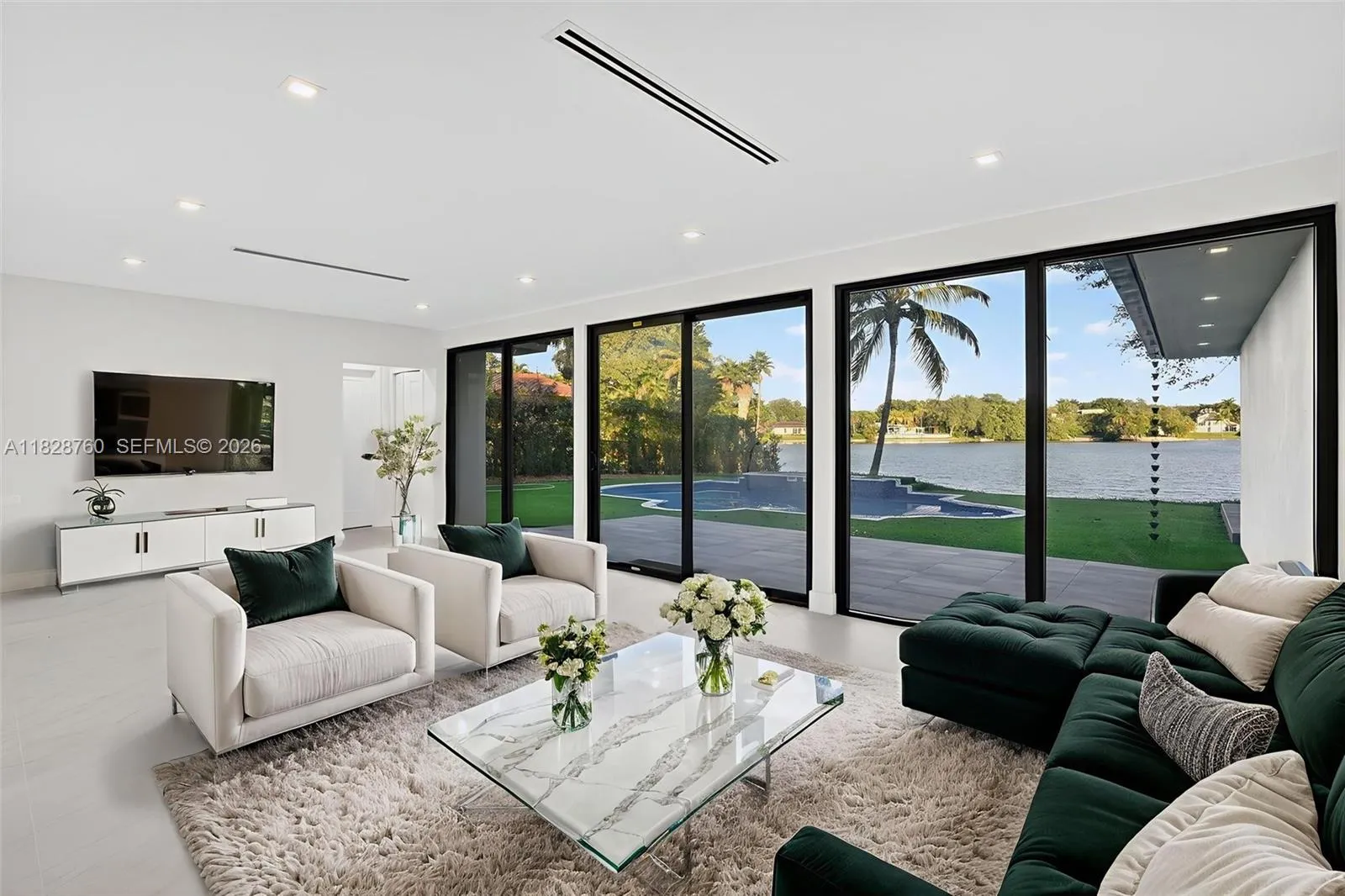 7101 E Troon Cir, Miami Lakes, Florida 33014, Miami Lakes, Florida 33014, 4 Bedrooms Bedrooms, ,4 BathroomsBathrooms,Residential,For Sale,7101 E Troon Cir, Miami Lakes, Florida 33014,A11828760