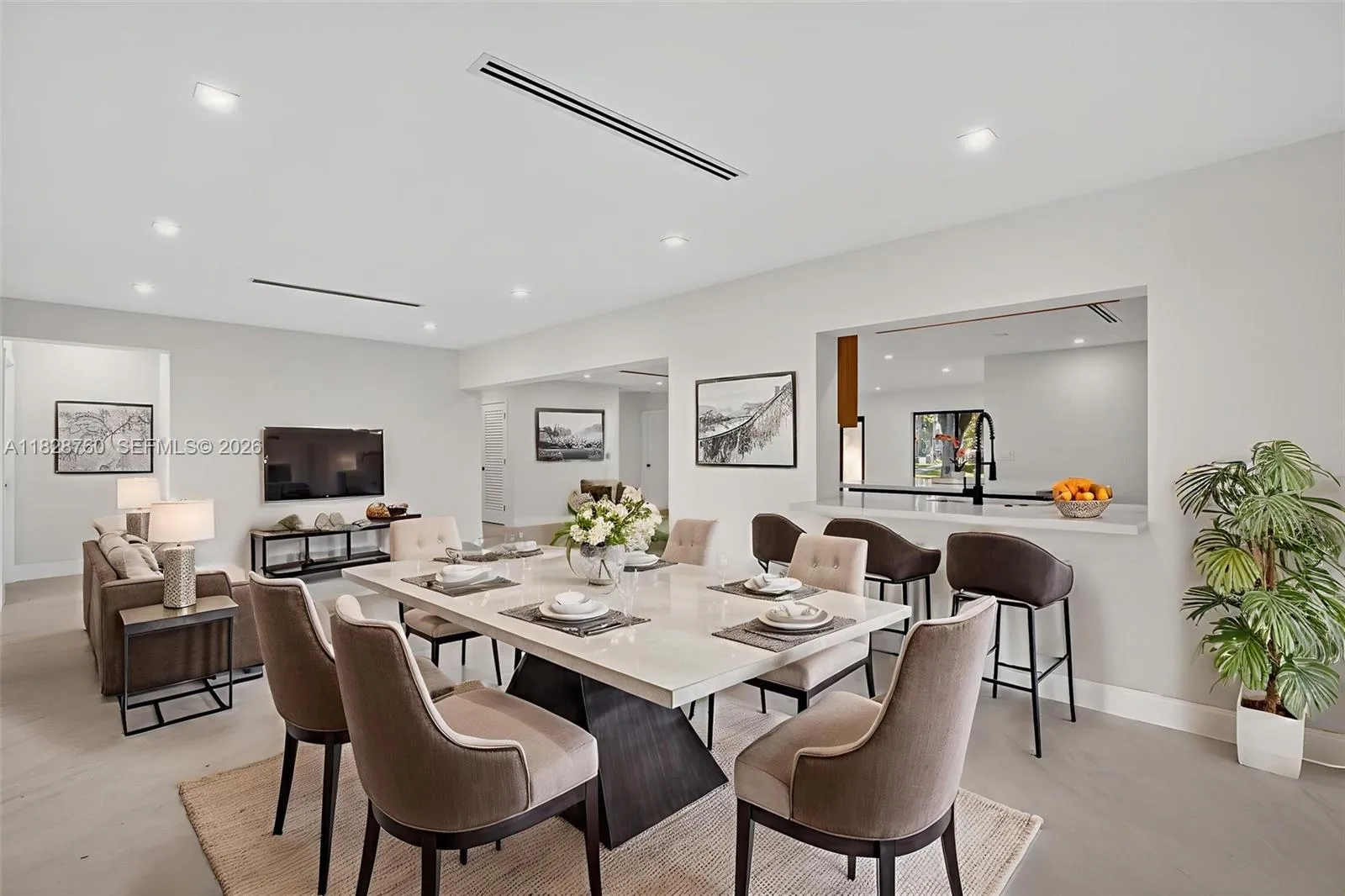 7101 E Troon Cir, Miami Lakes, Florida 33014, Miami Lakes, Florida 33014, 4 Bedrooms Bedrooms, ,4 BathroomsBathrooms,Residential,For Sale,7101 E Troon Cir, Miami Lakes, Florida 33014,A11828760