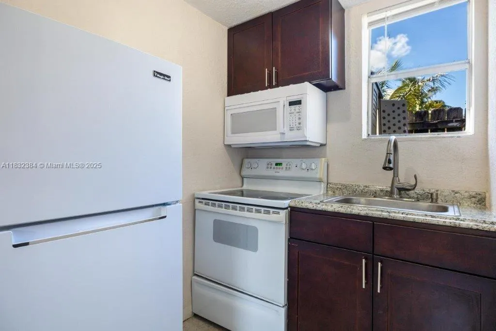 505 Se 20th St, Fort Lauderdale, Florida 33316, Fort Lauderdale, Florida 33316, ,Residential Income,For Sale,505 Se 20th St, Fort Lauderdale, Florida 33316,A11832384